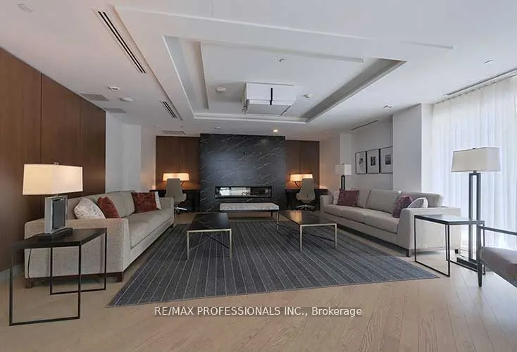 1575 Lakeshore Road W, #GR20