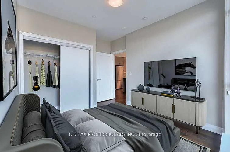 1575 Lakeshore Road W, #GR20