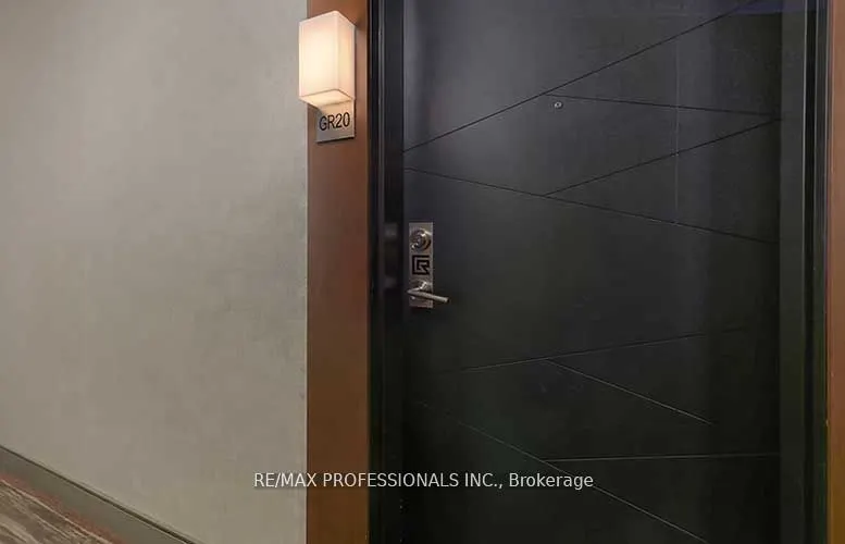 1575 Lakeshore Road W, #GR20
