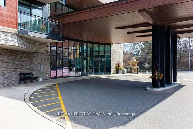 1575 Lakeshore Road W, #GR20