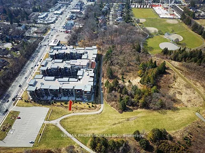 1575 Lakeshore Road W, #GR20