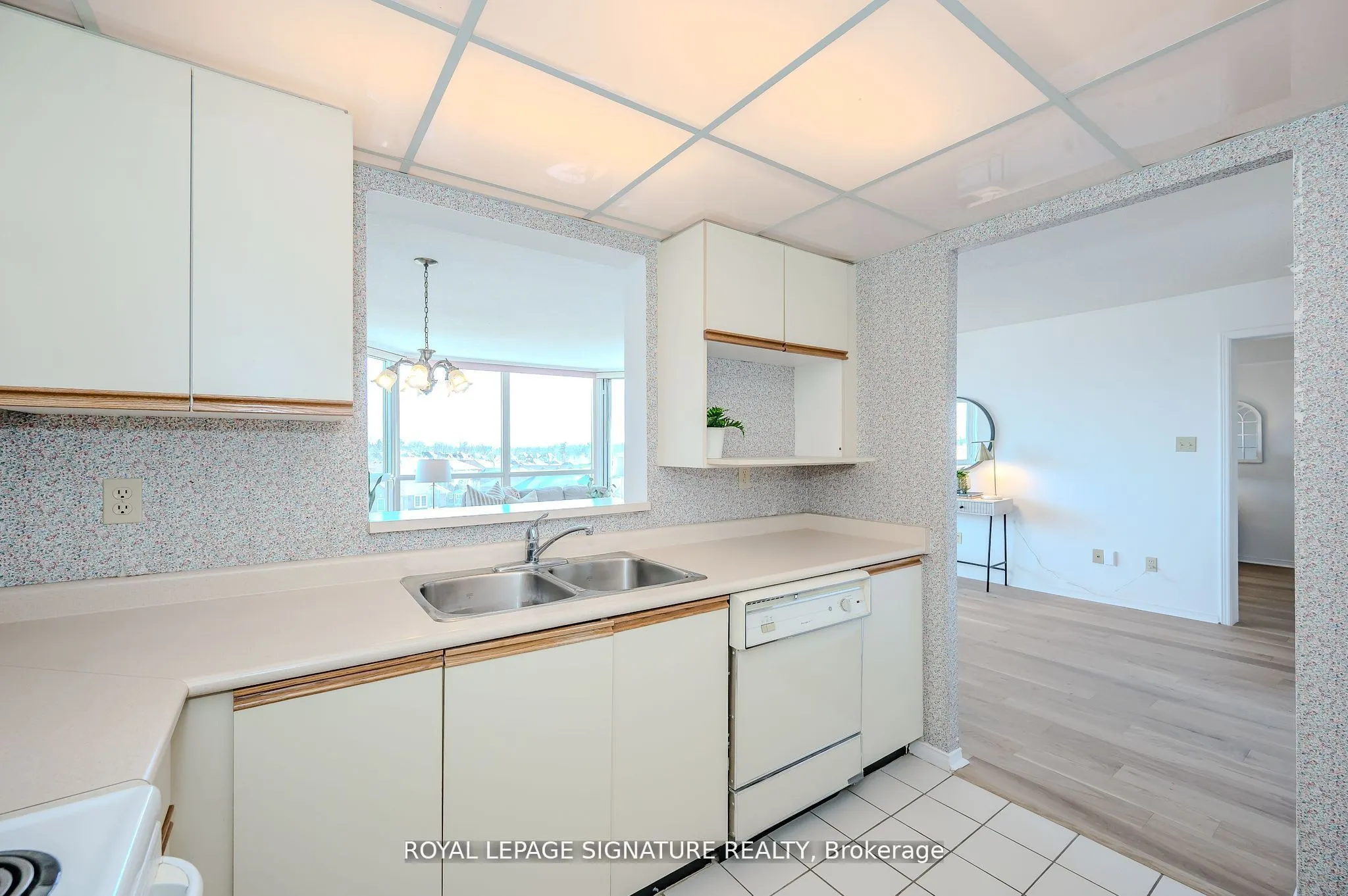 26 Hall Road, #412