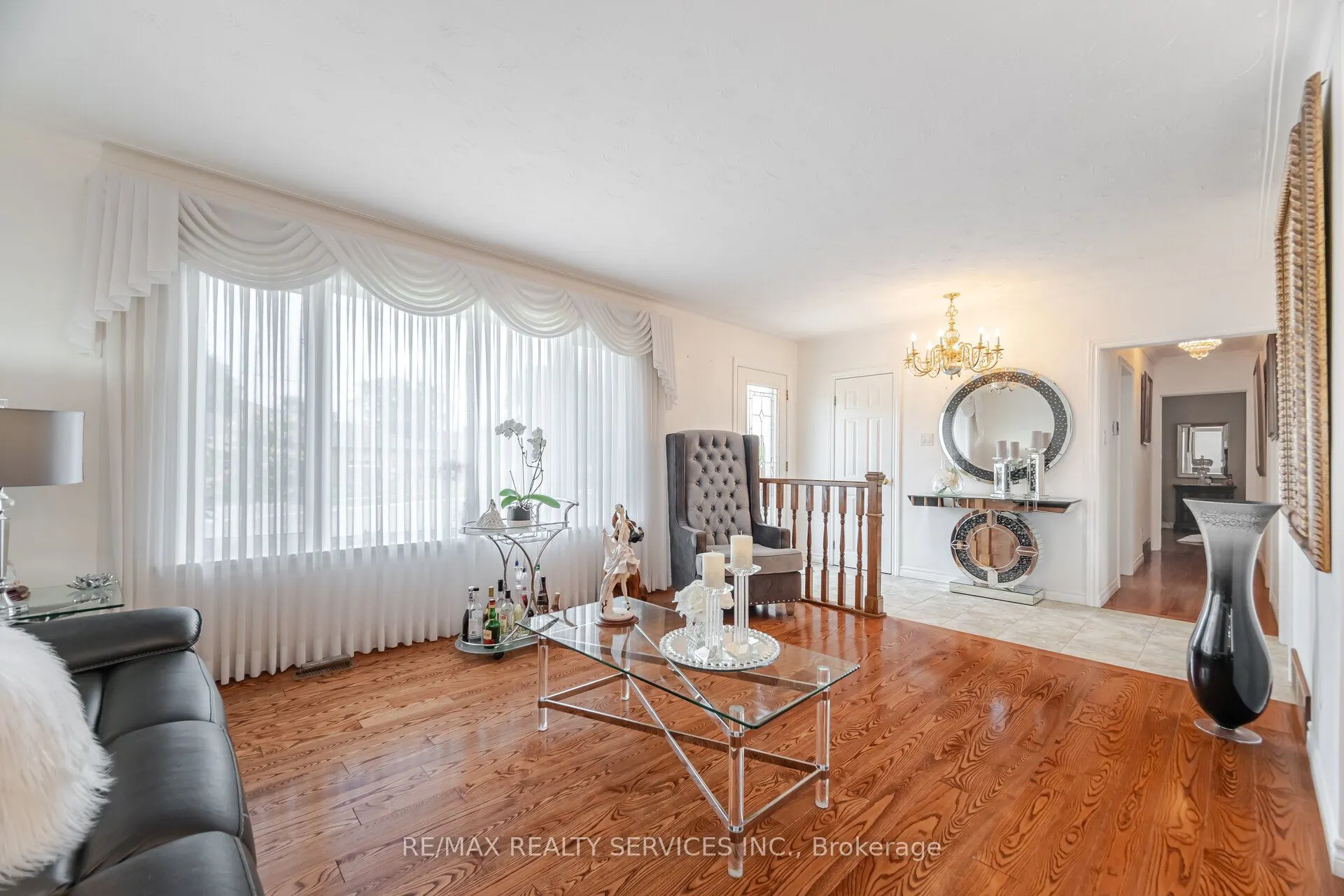 13 Bairstow Crescent
