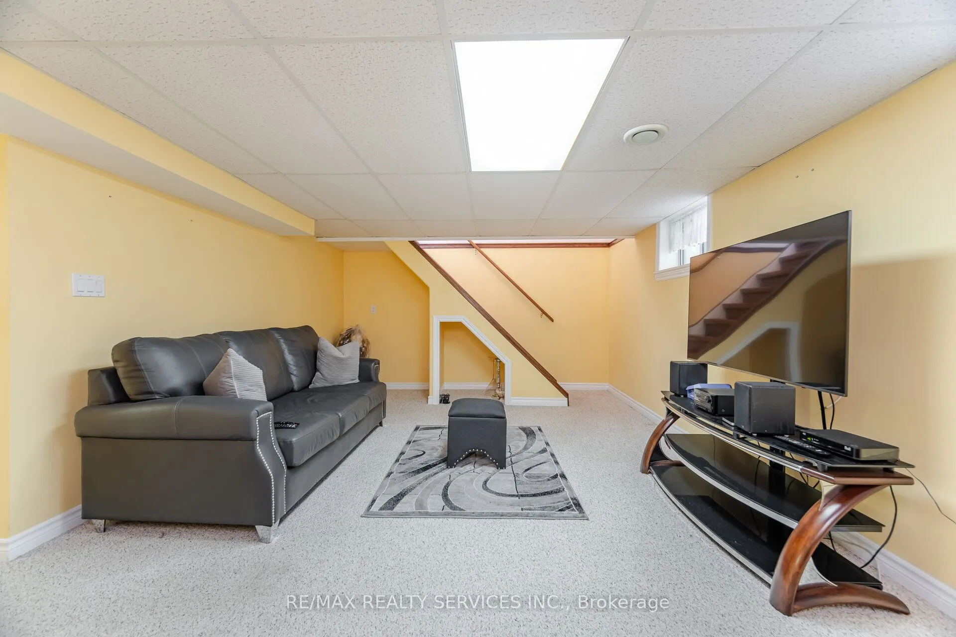 13 Bairstow Crescent