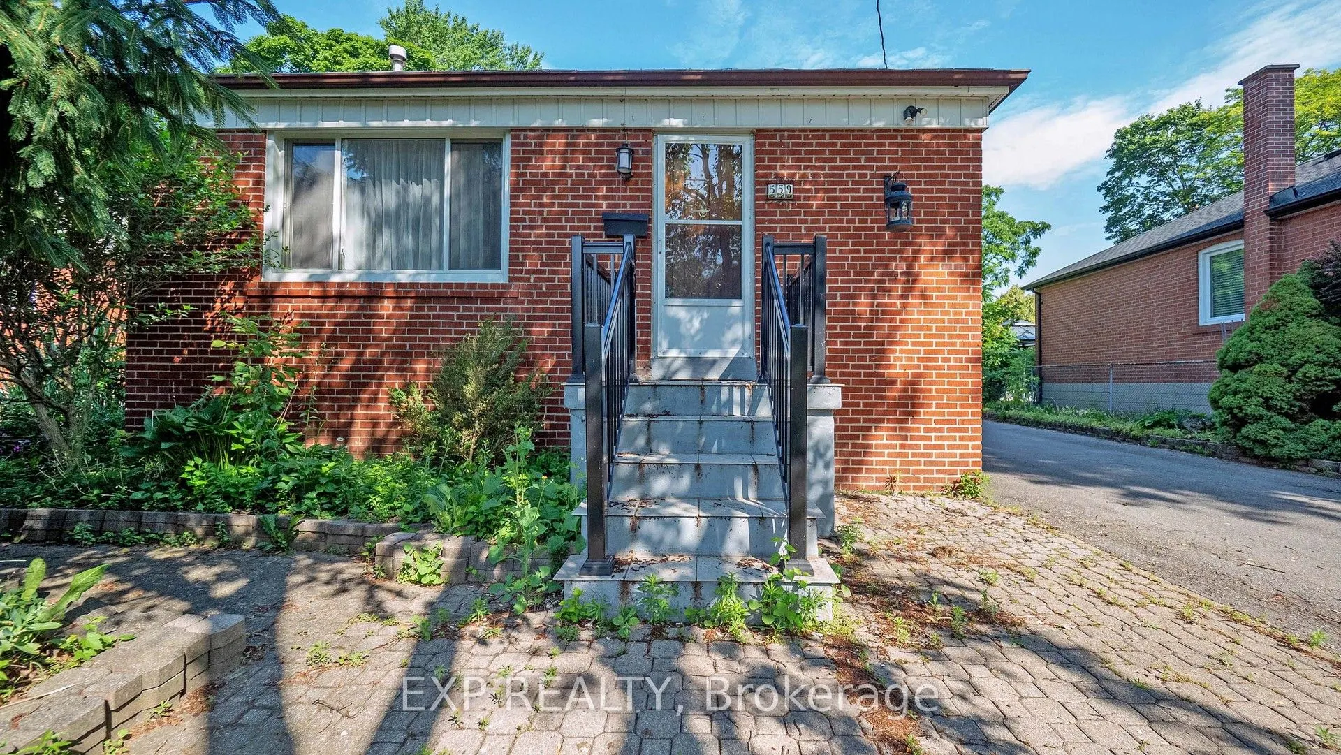 559 Drymen Crescent