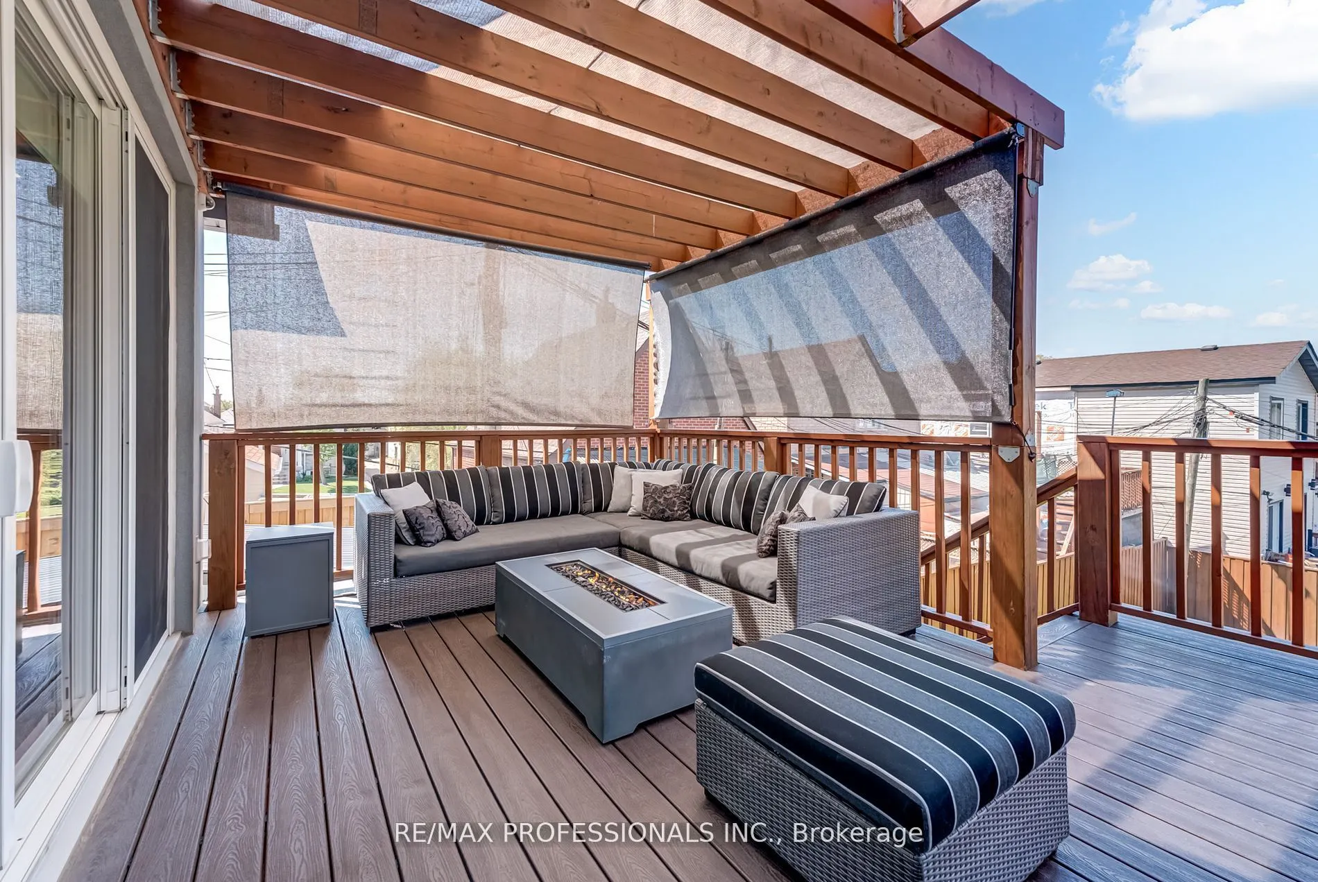 372 Silverthorn Avenue