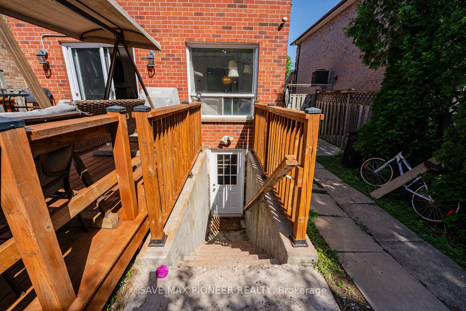 228 Lech Walesa Drive