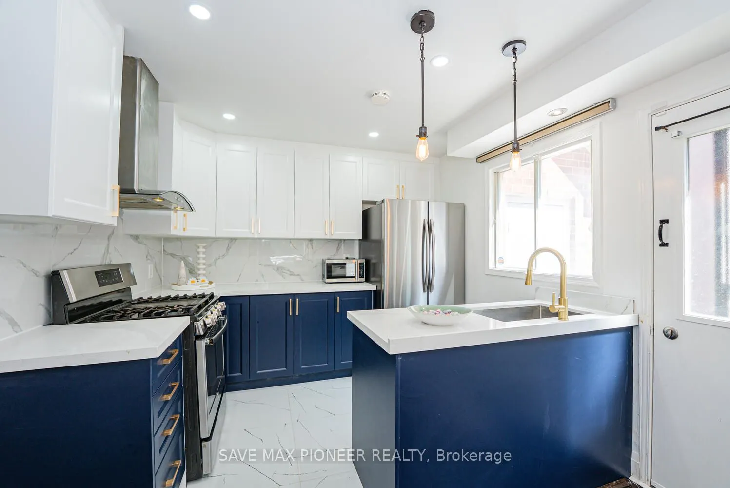 228 Lech Walesa Drive