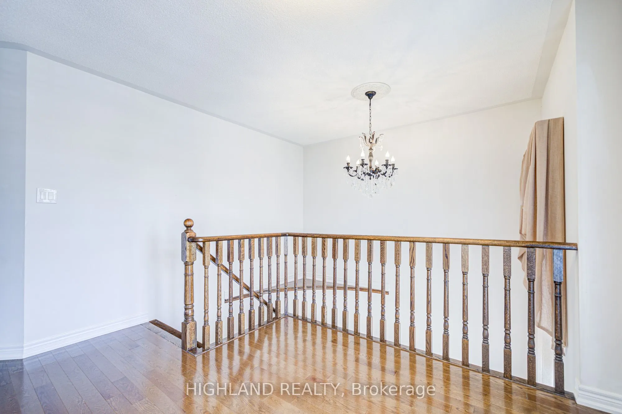66 GEORGE ROBINSON Drive