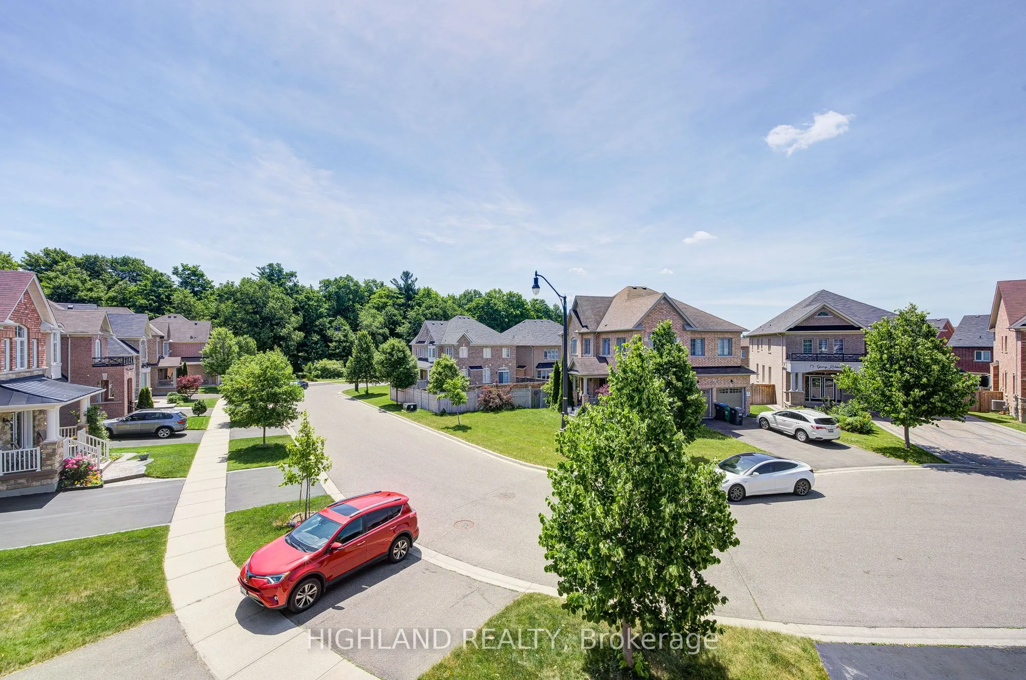 66 GEORGE ROBINSON Drive