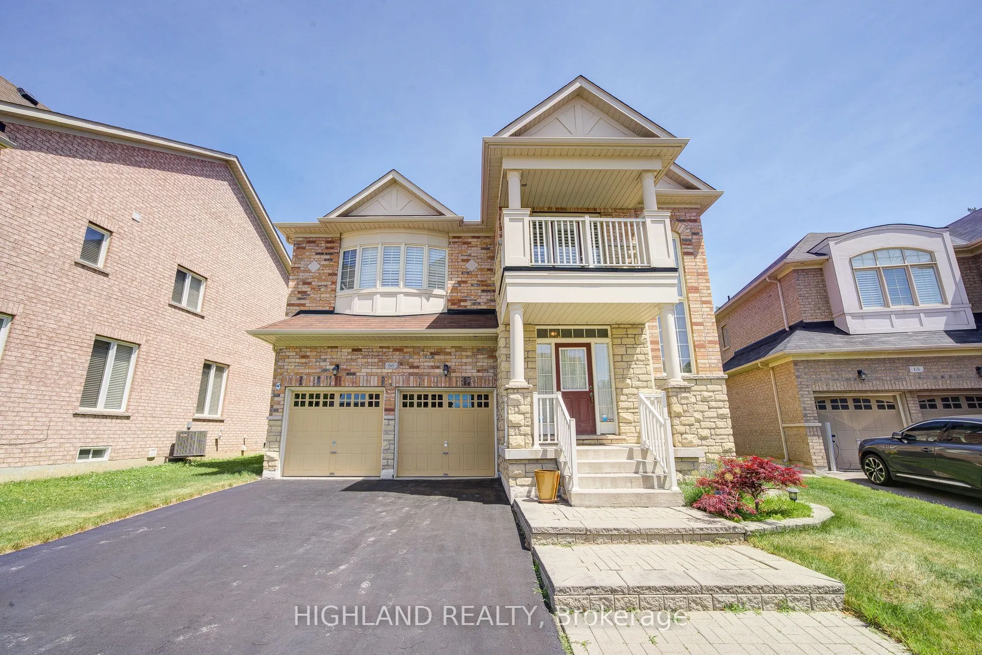66 GEORGE ROBINSON Drive