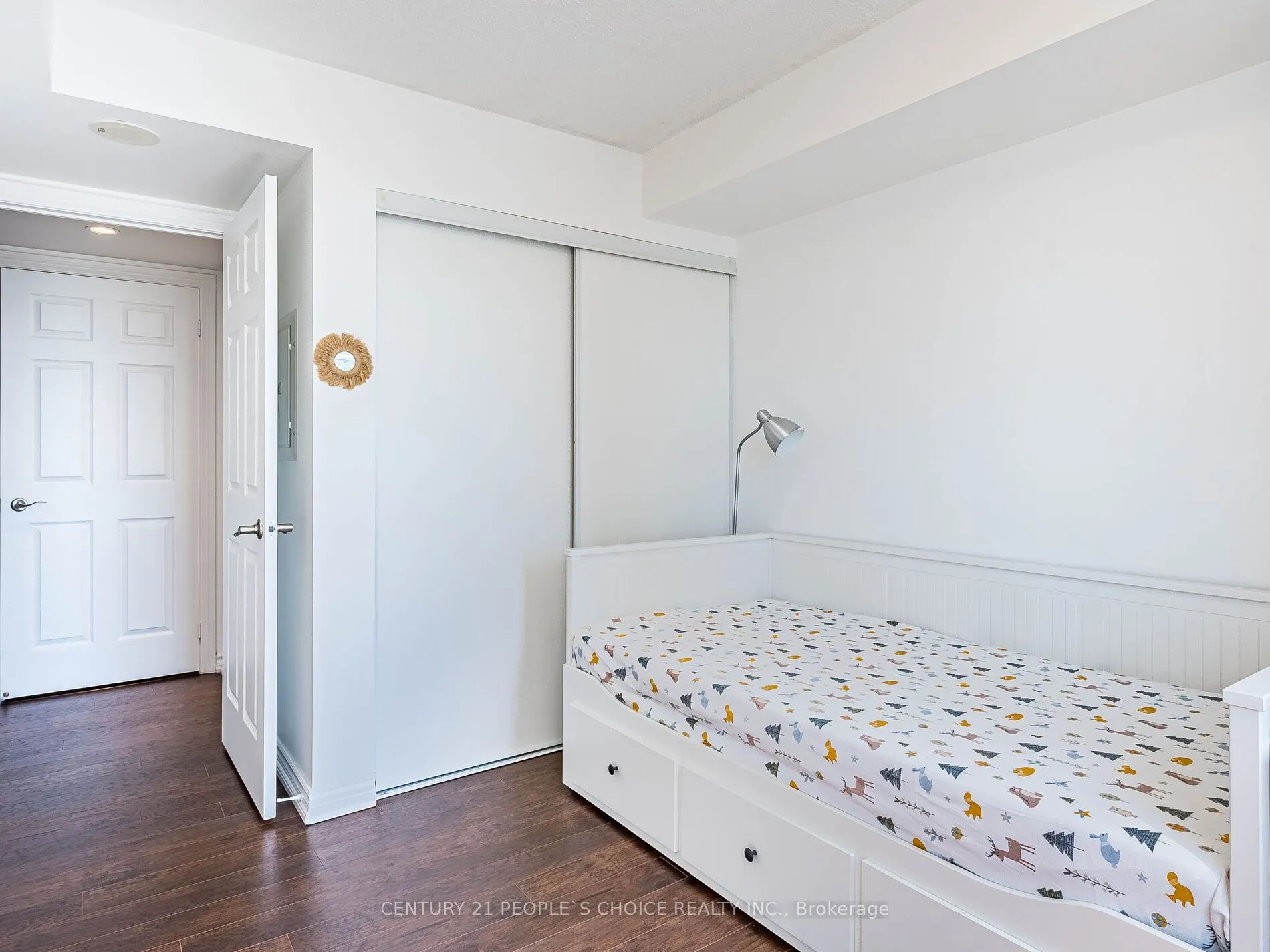 5233 Dundas Street W ##1428
