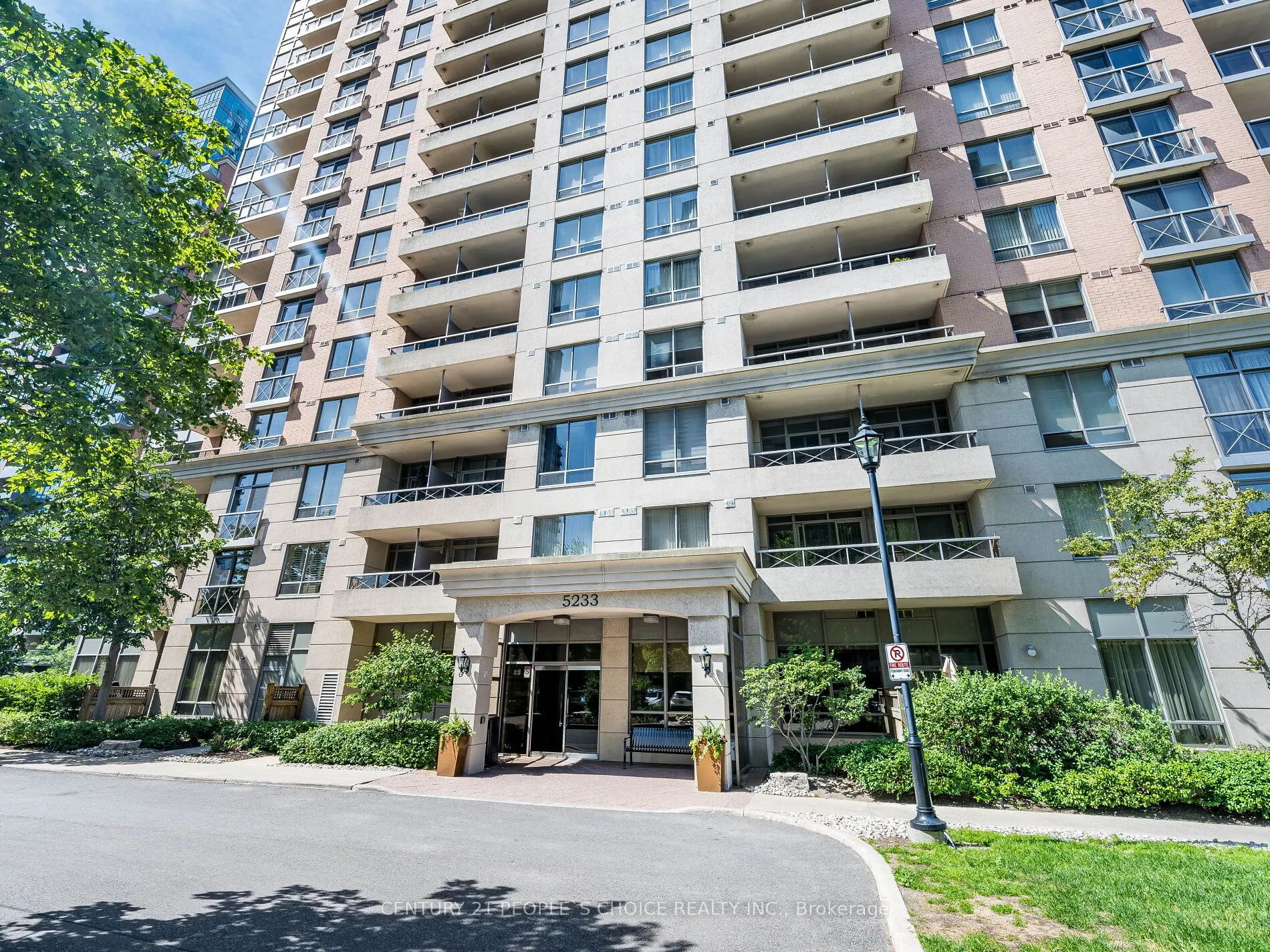 5233 Dundas Street W ##1428