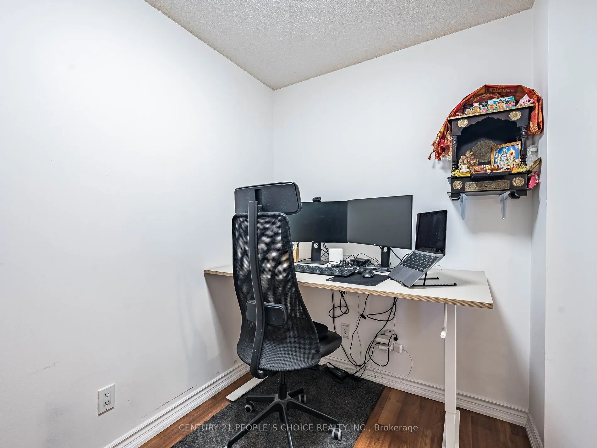 5233 Dundas Street W ##1428