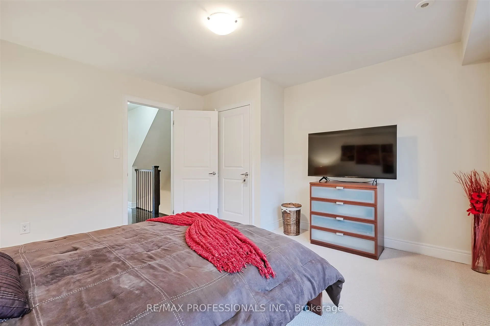 825A Oxford Street