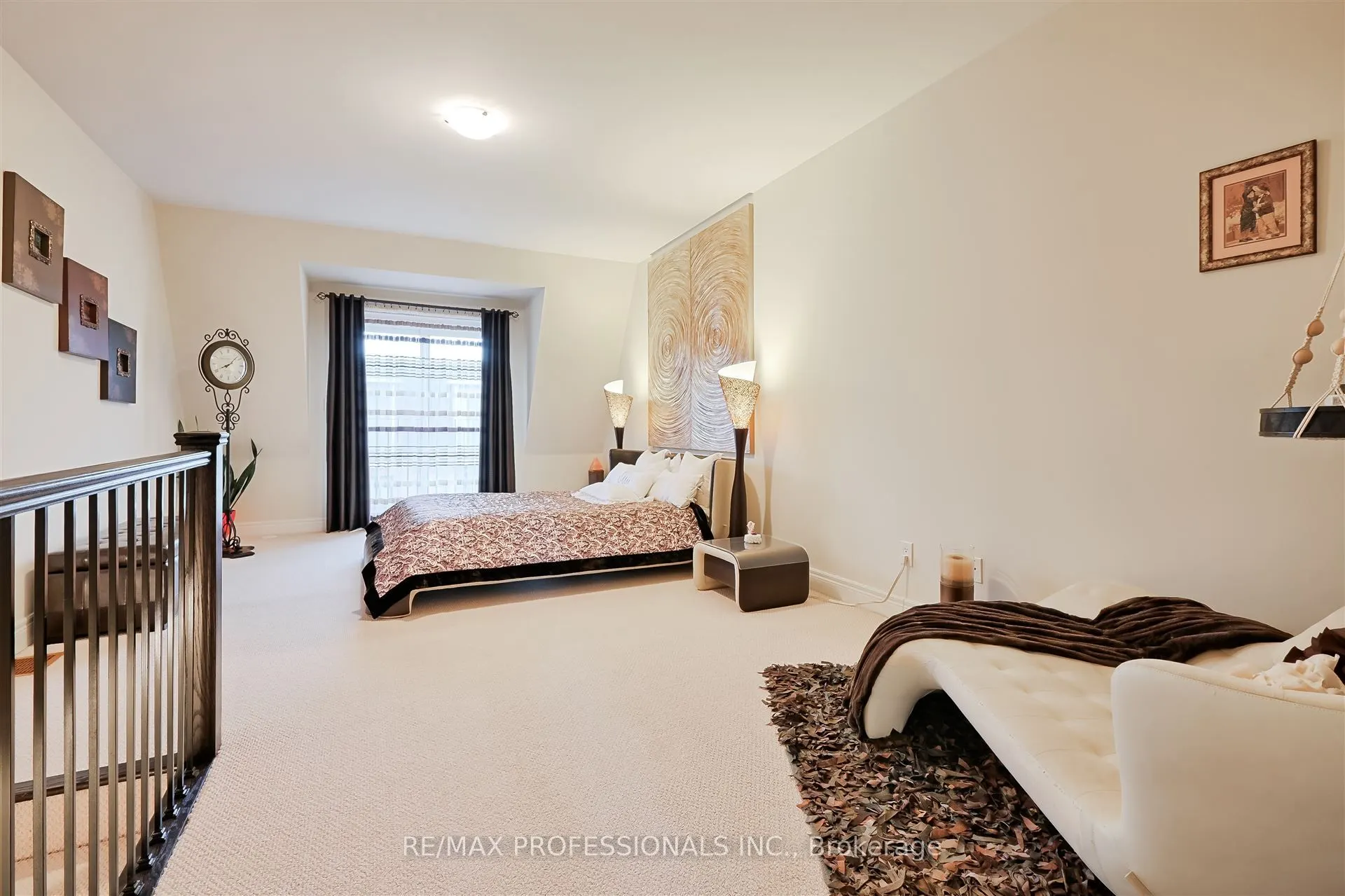 825A Oxford Street