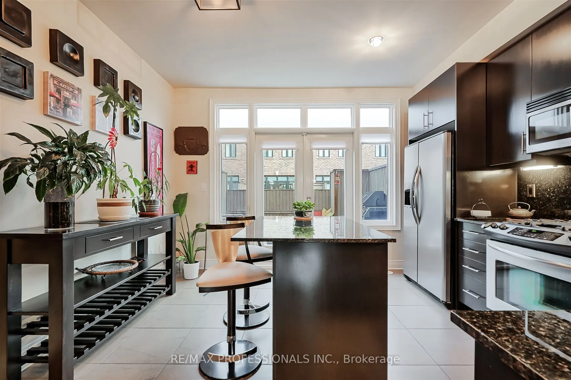 825A Oxford Street