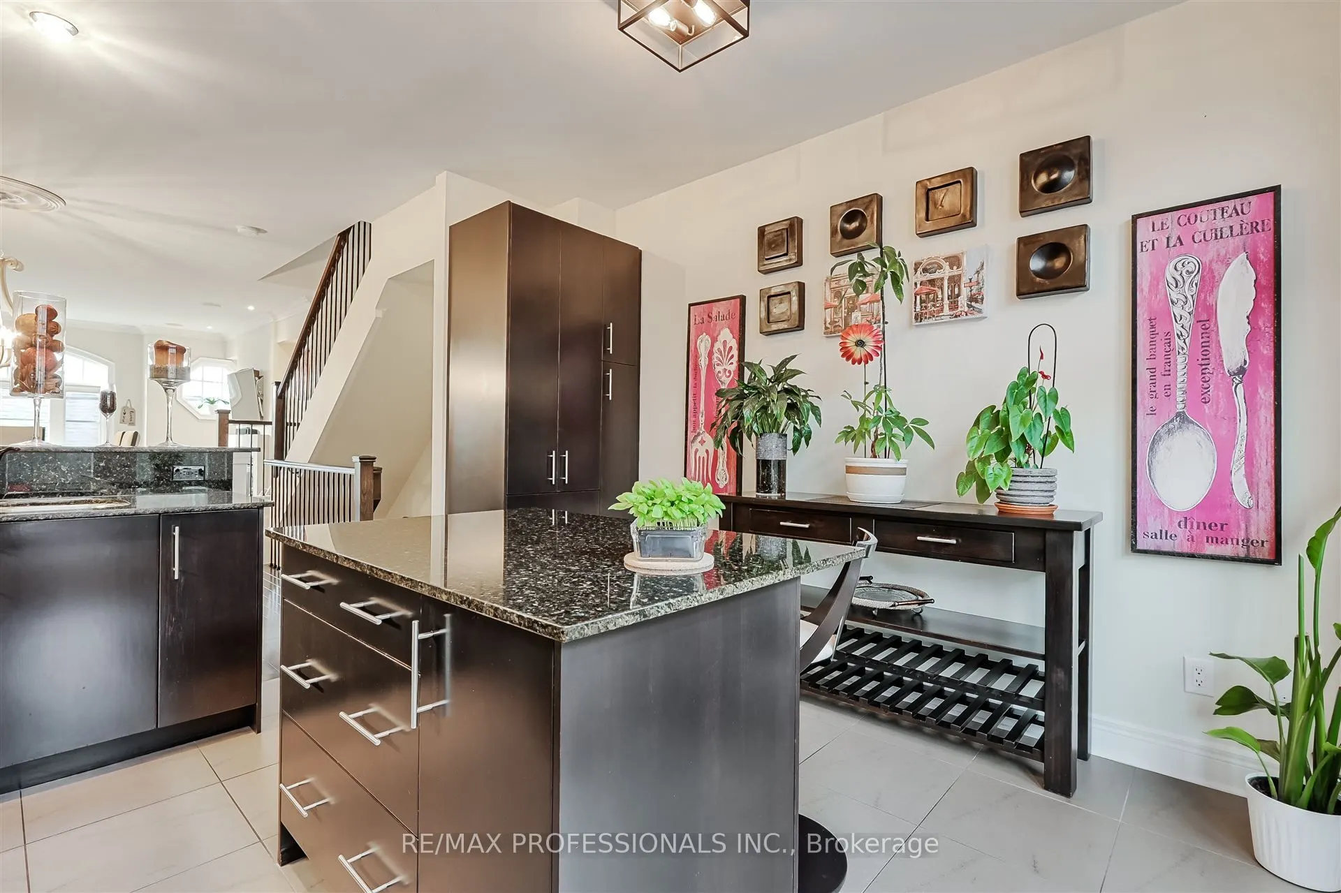 825A Oxford Street