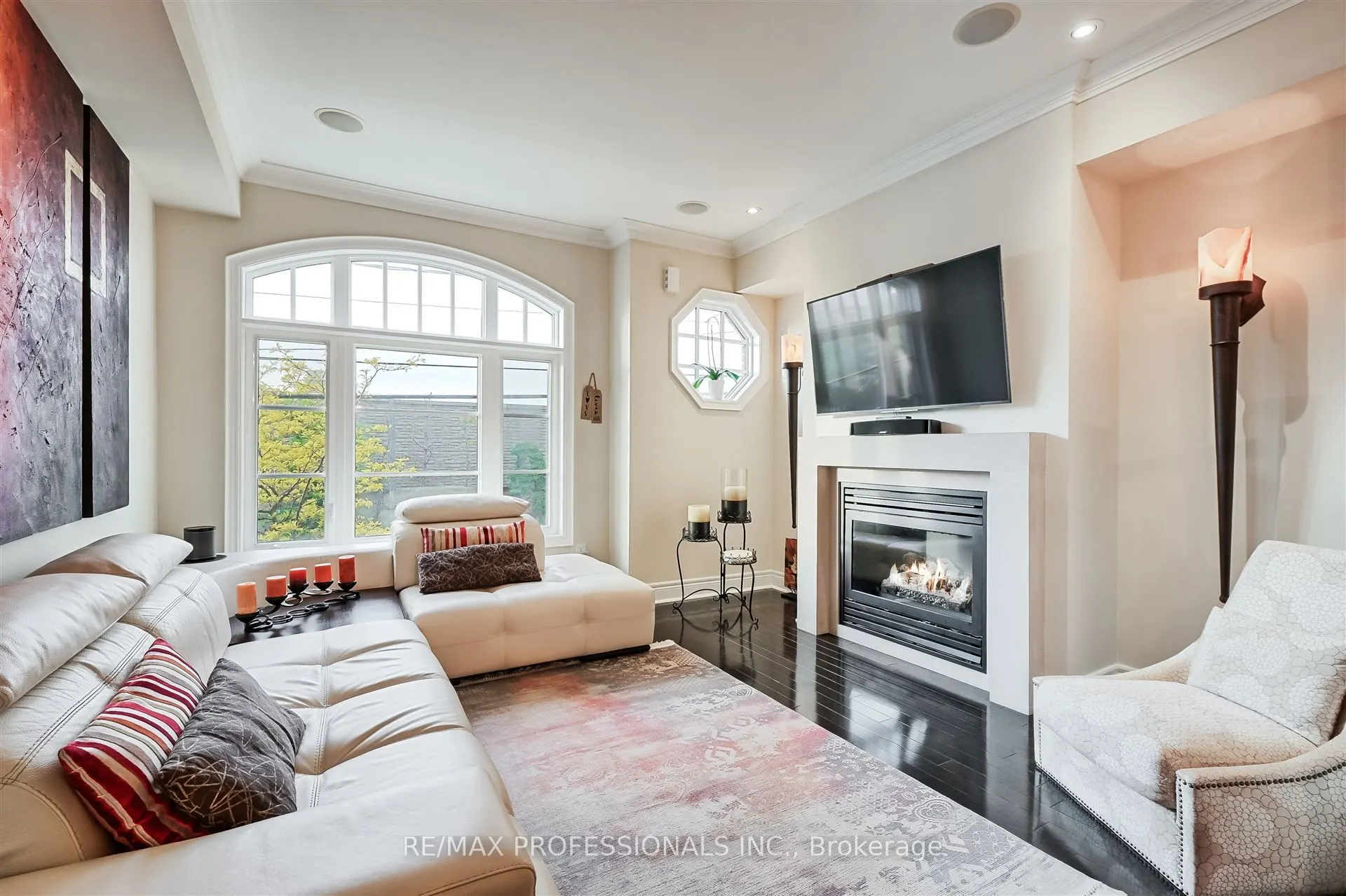 825A Oxford Street