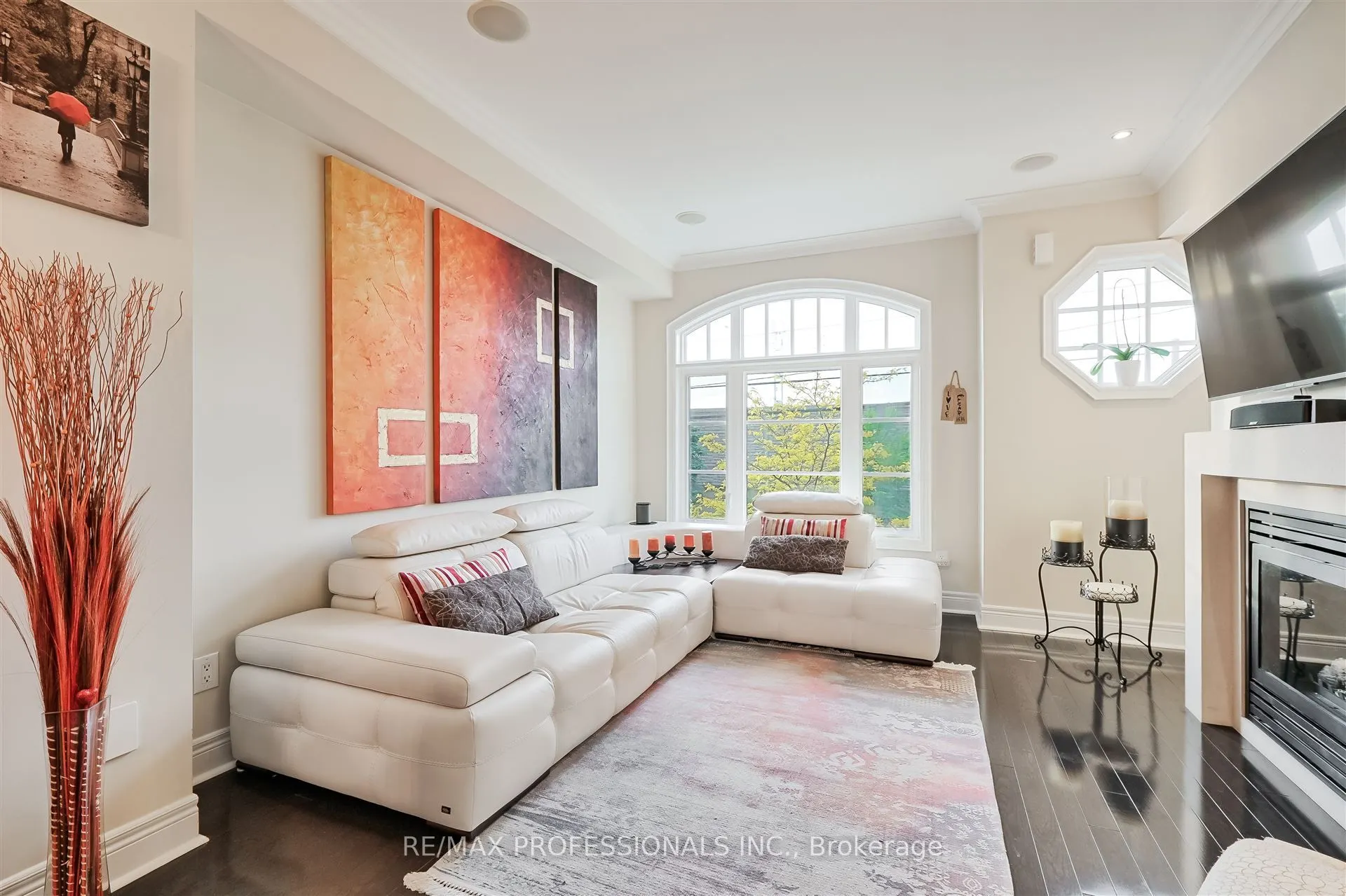 825A Oxford Street