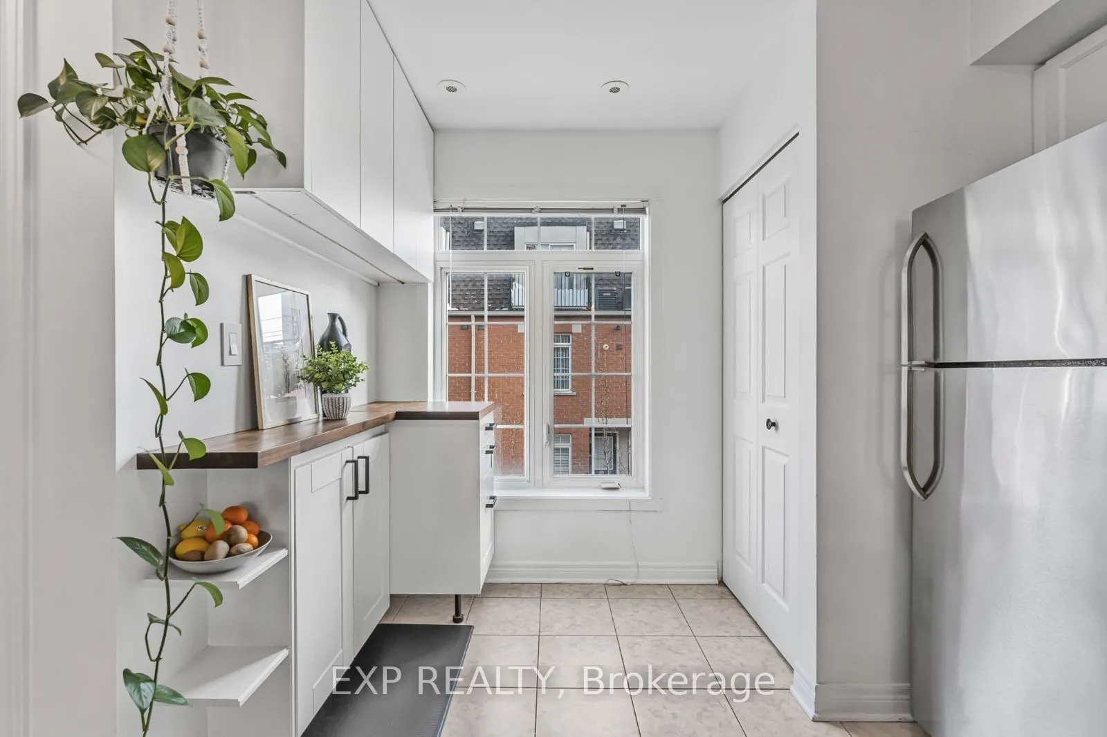 870 Jane Street, #215