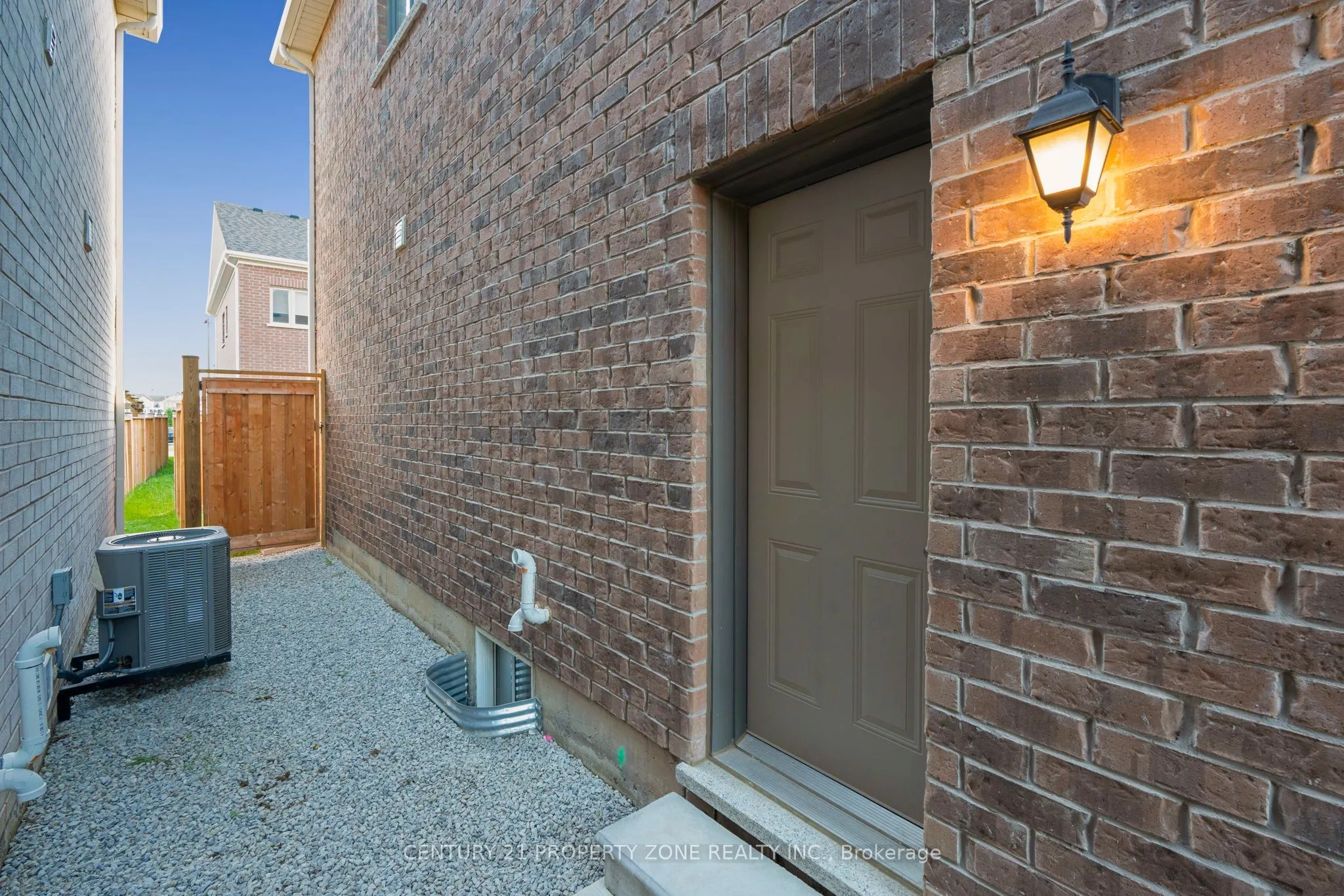 10 Speckled Alder Street