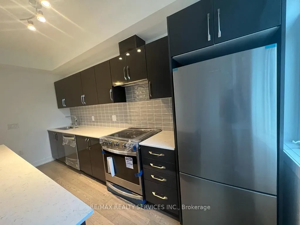 1095 Douglas Mccurdy Comm Drive, #255