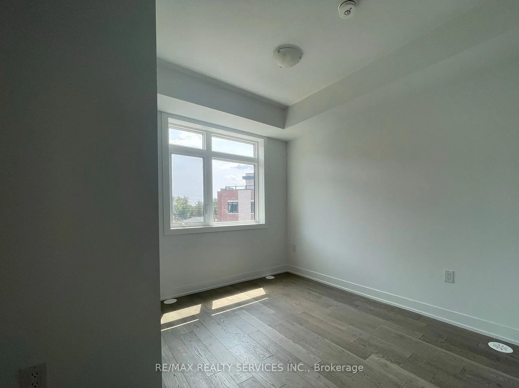 1095 Douglas Mccurdy Comm Drive, #255