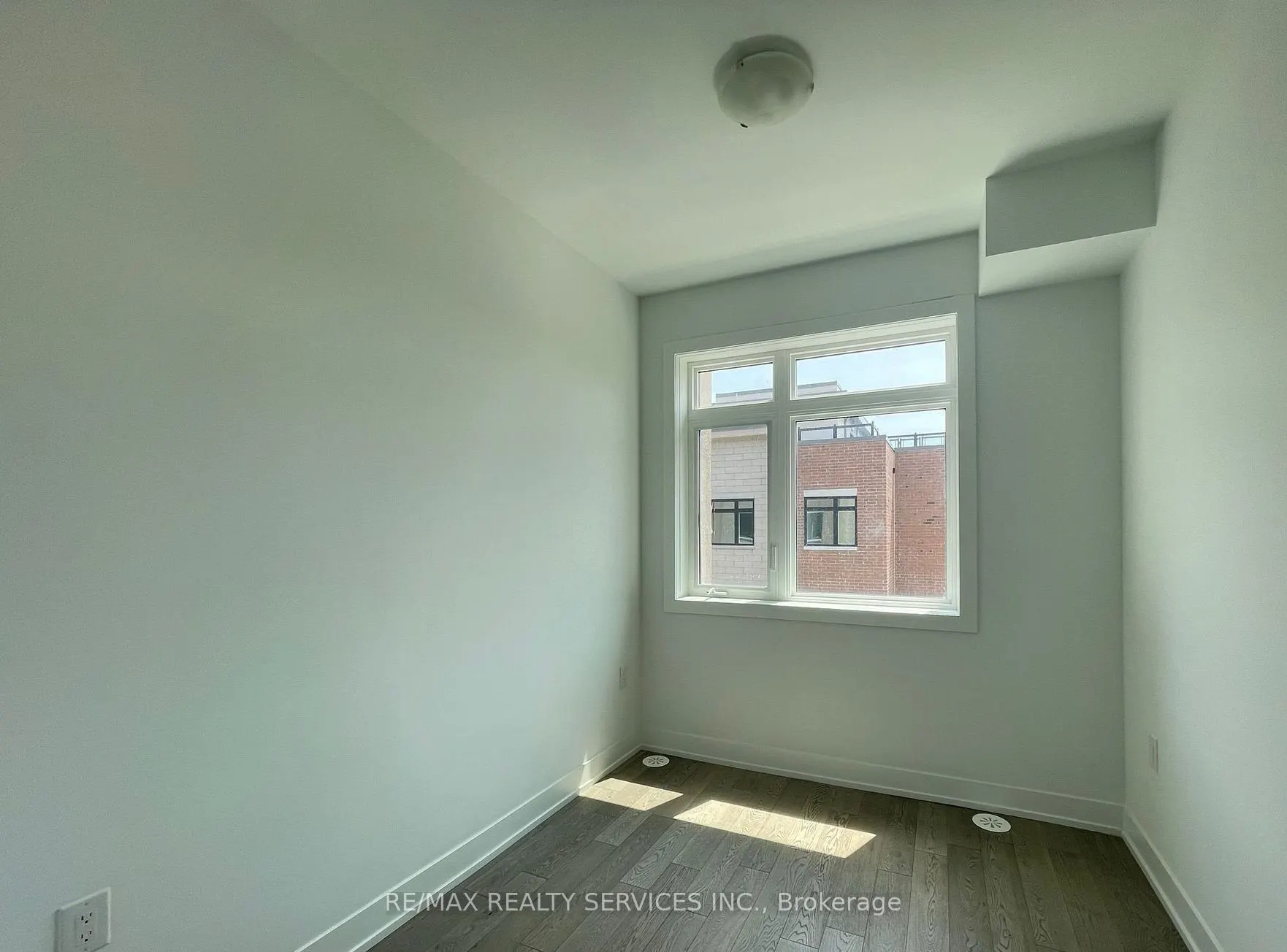 1095 Douglas Mccurdy Comm Drive, #255