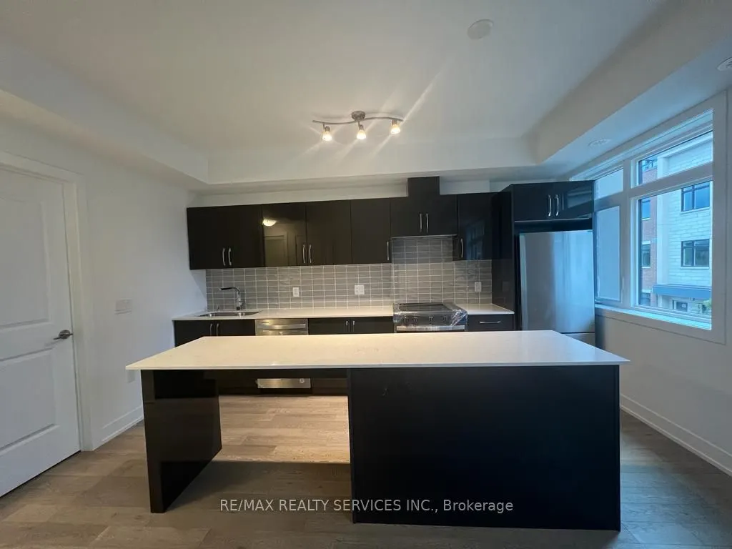 1095 Douglas Mccurdy Comm Drive, #255