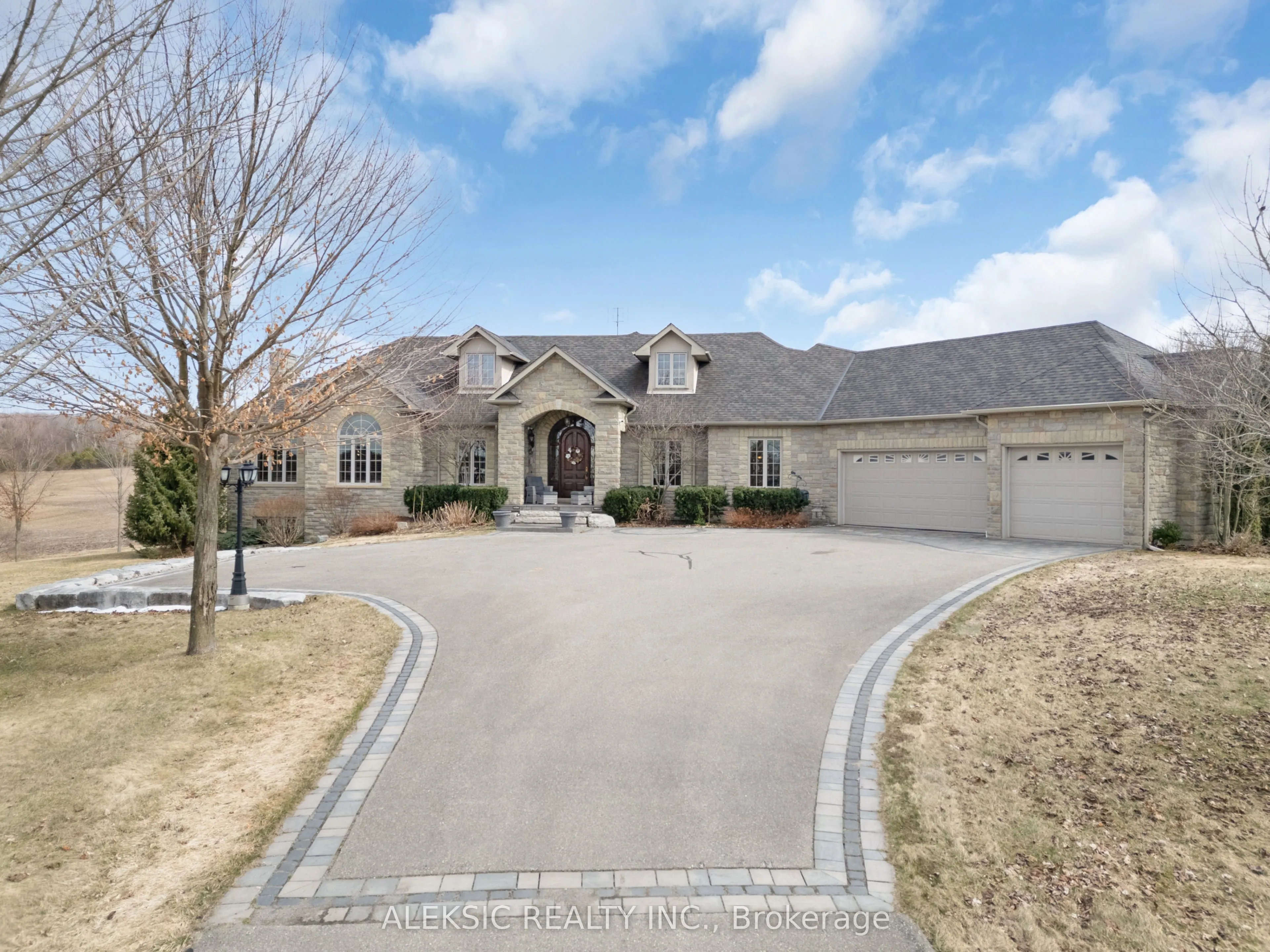 9797 Hunsden Side Road
