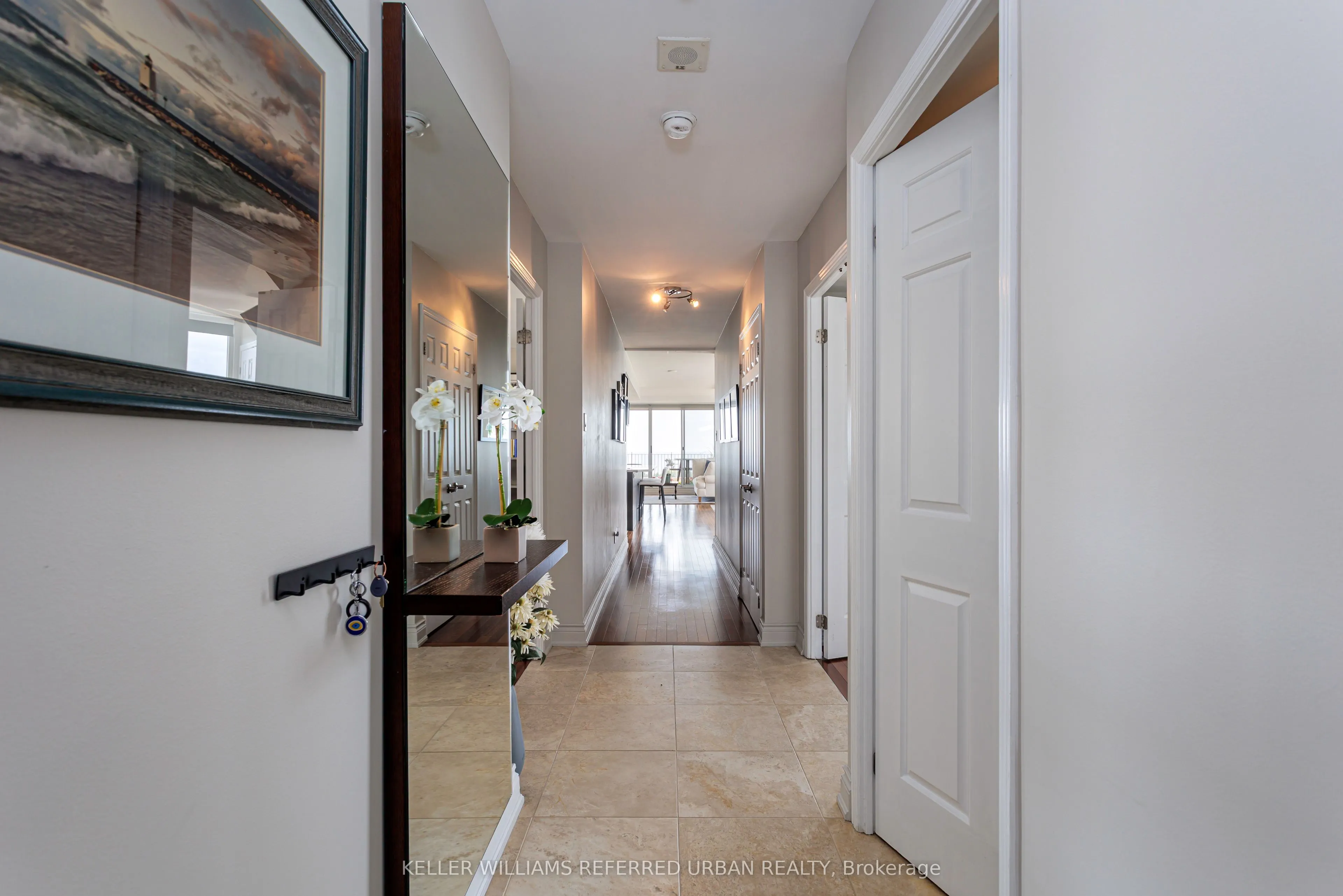 2285 Lake Shore Boulevard W, #902