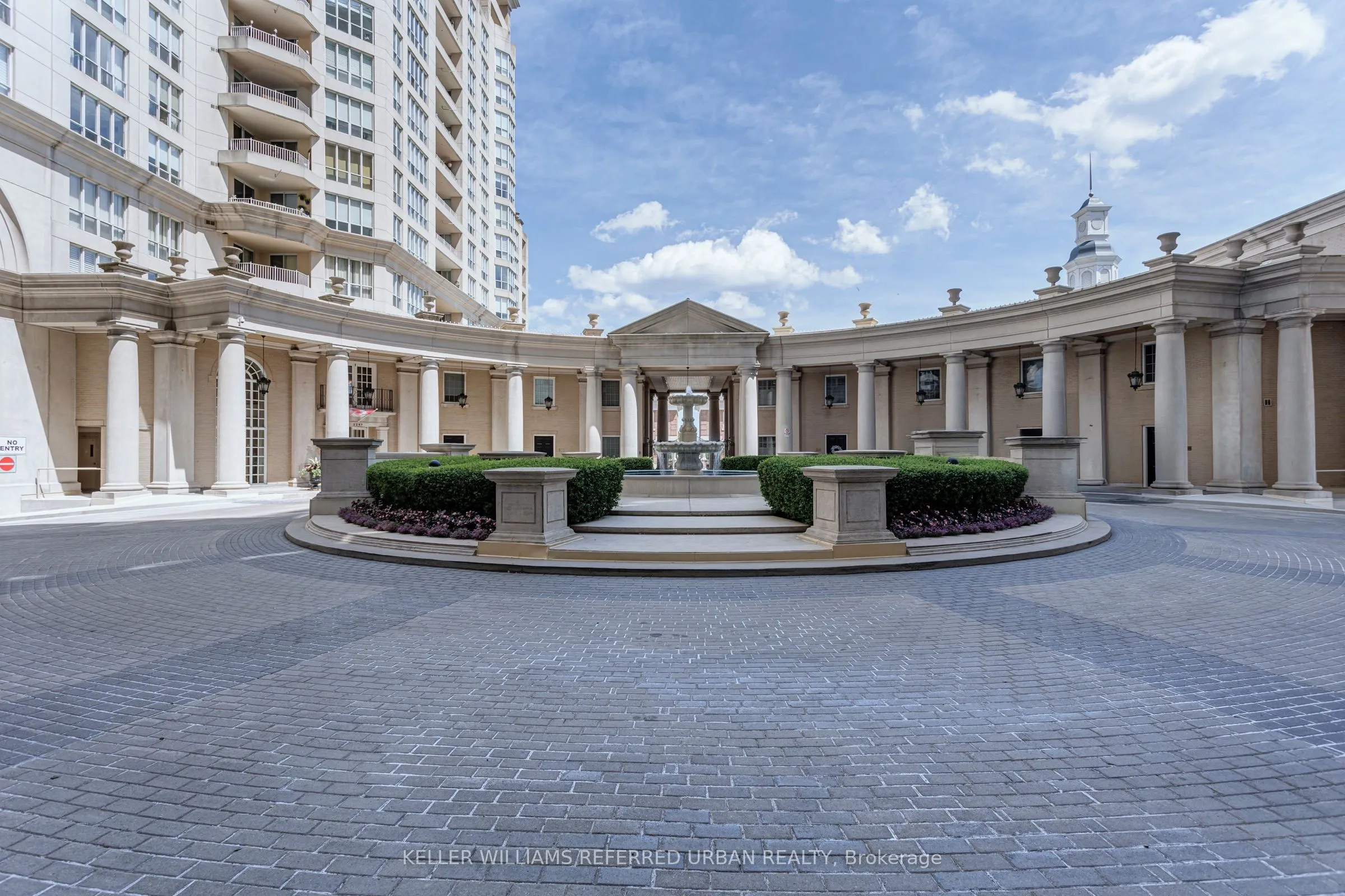 2285 Lake Shore Boulevard W, #902