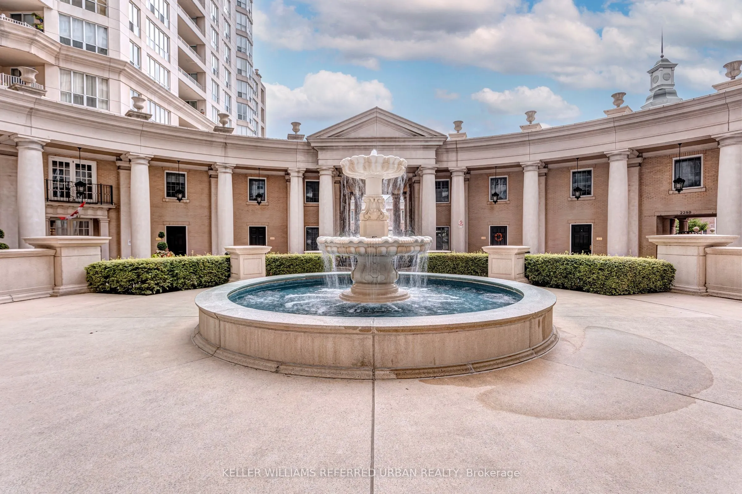 2285 Lake Shore Boulevard W, #902