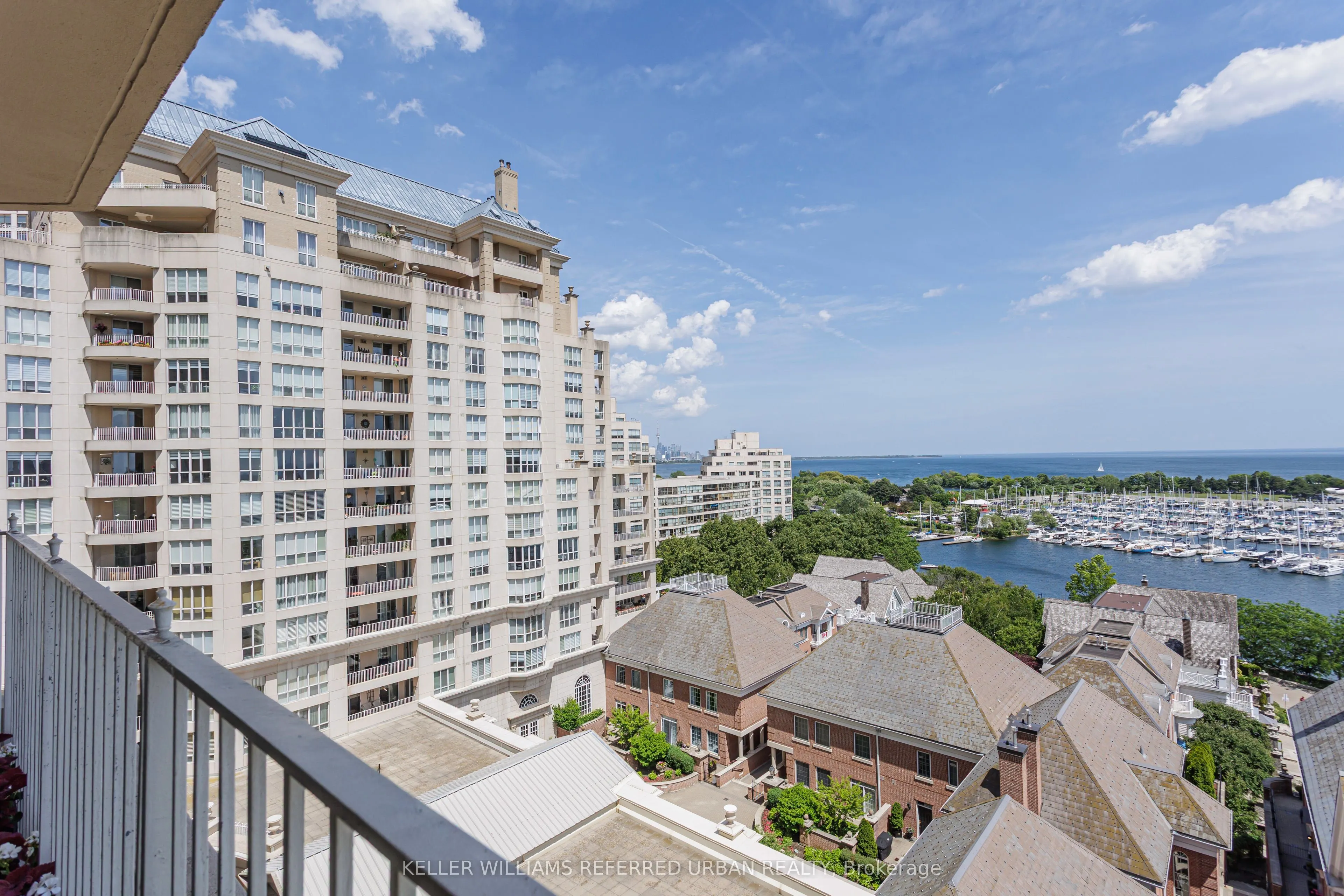 2285 Lake Shore Boulevard W, #902