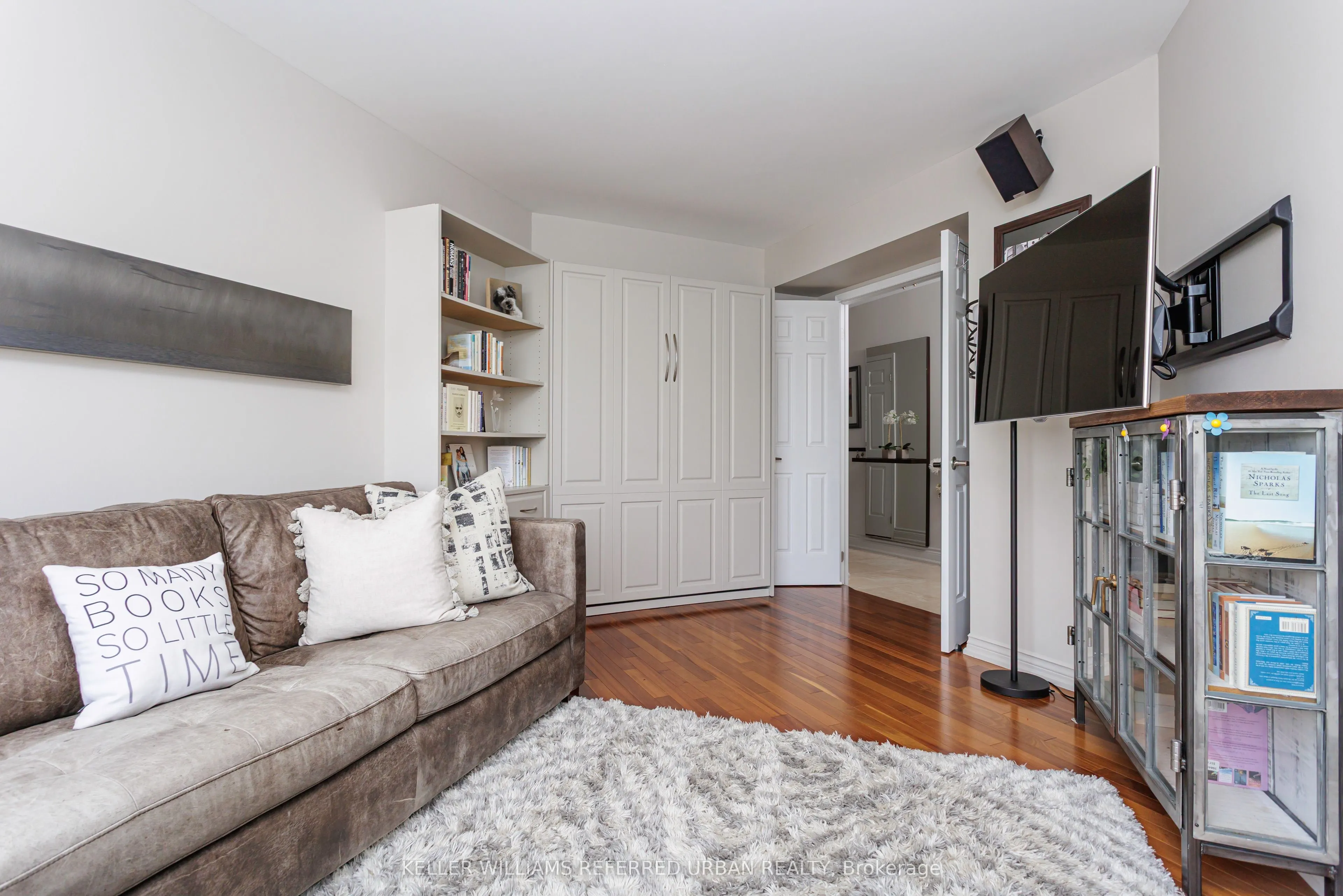 2285 Lake Shore Boulevard W, #902