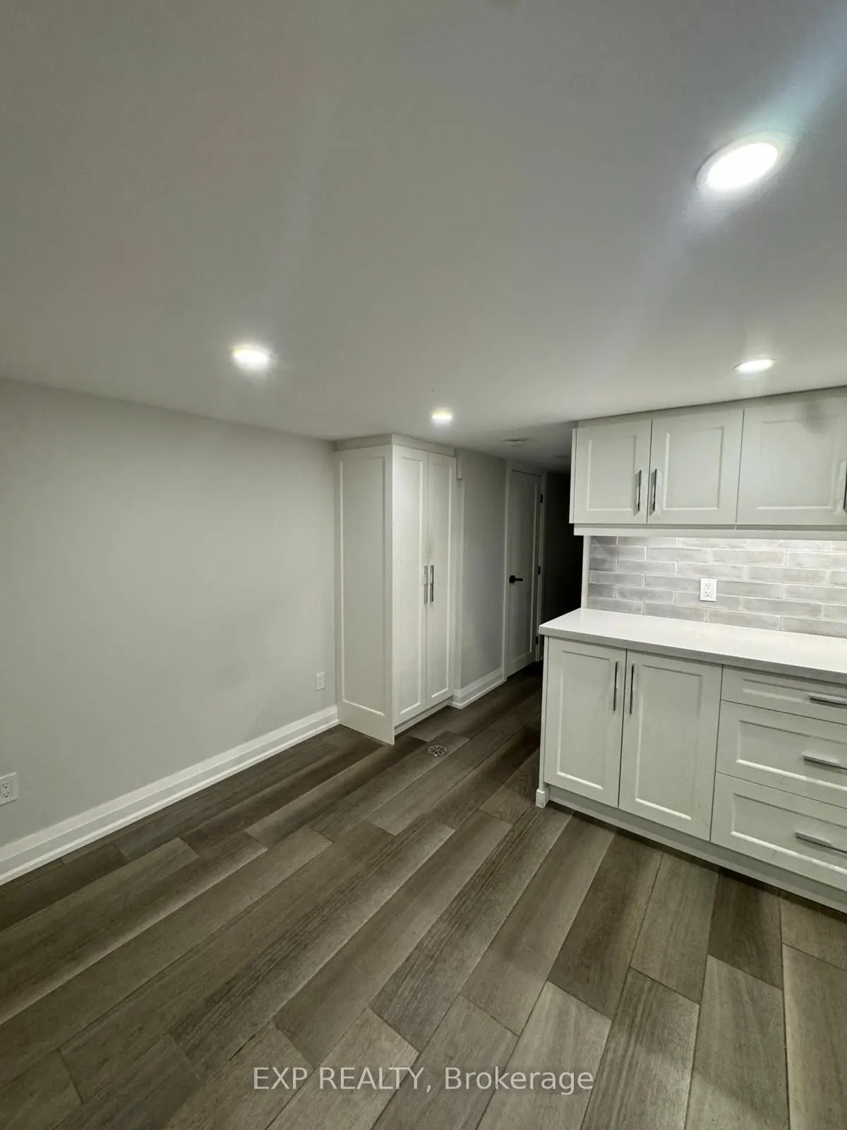 380 Jane Street, #Lower