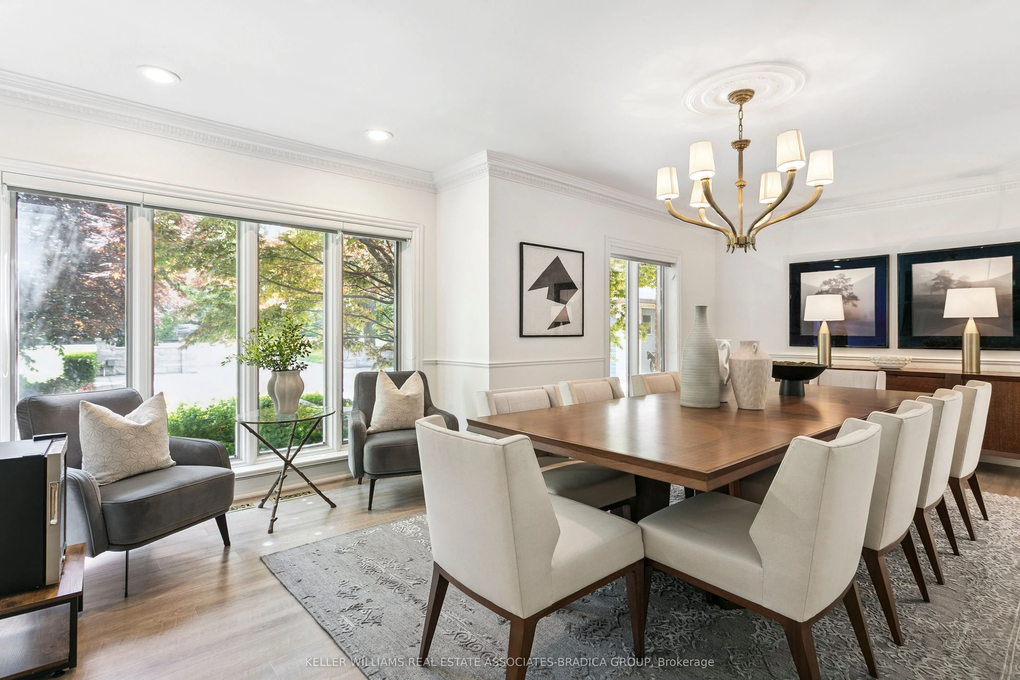 19 Lorraine Gardens