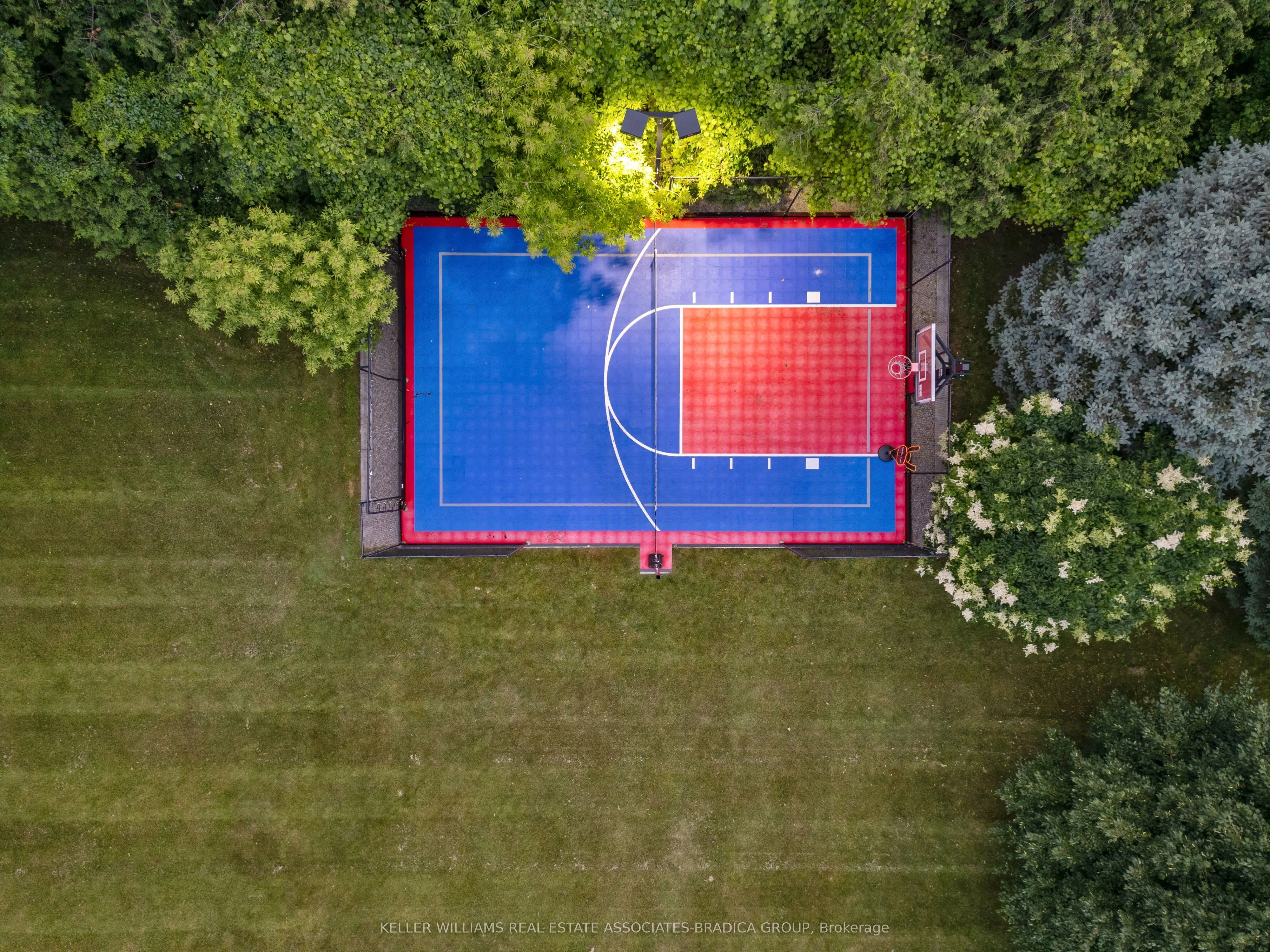19 Lorraine Gardens