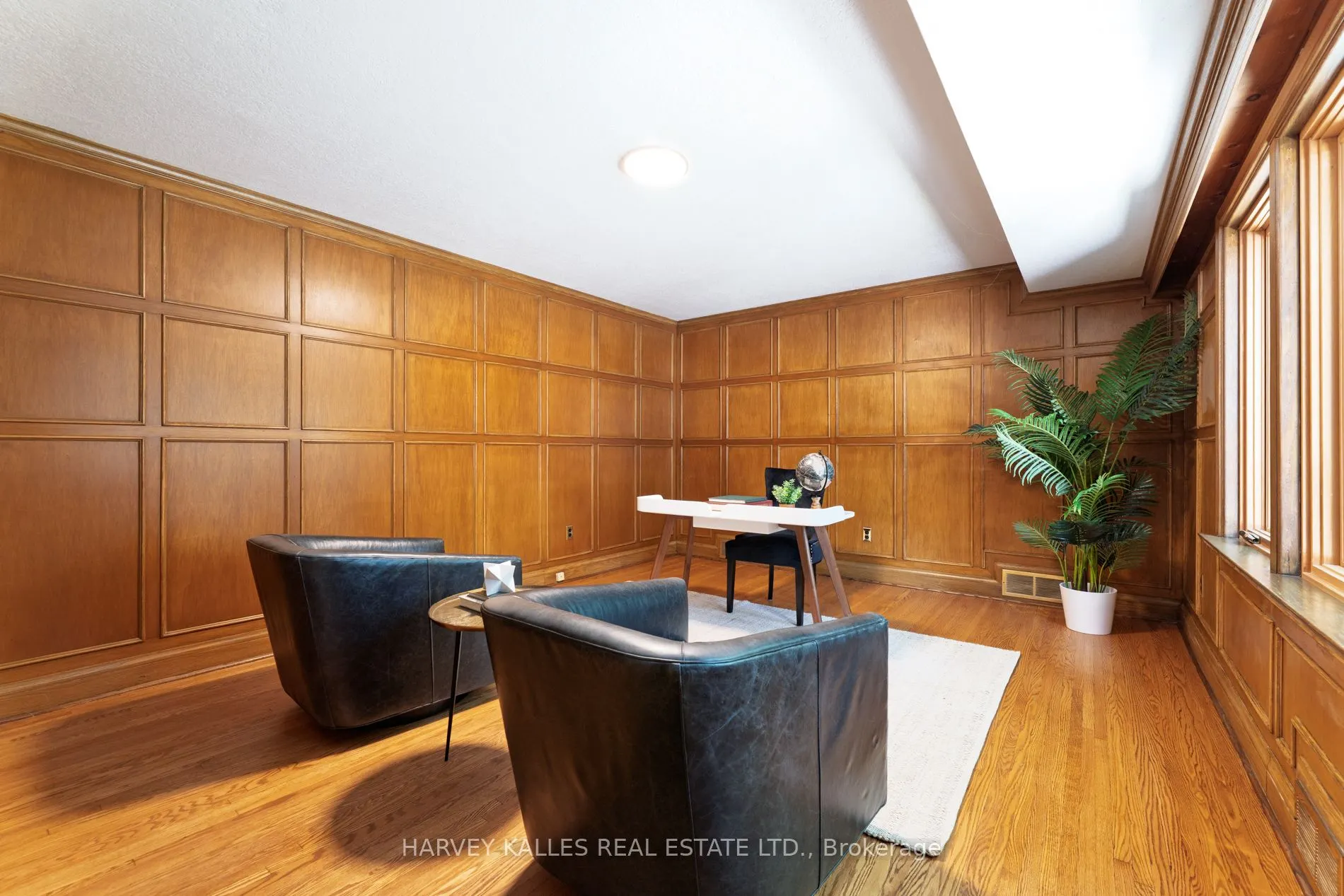 10 Northolt Court
