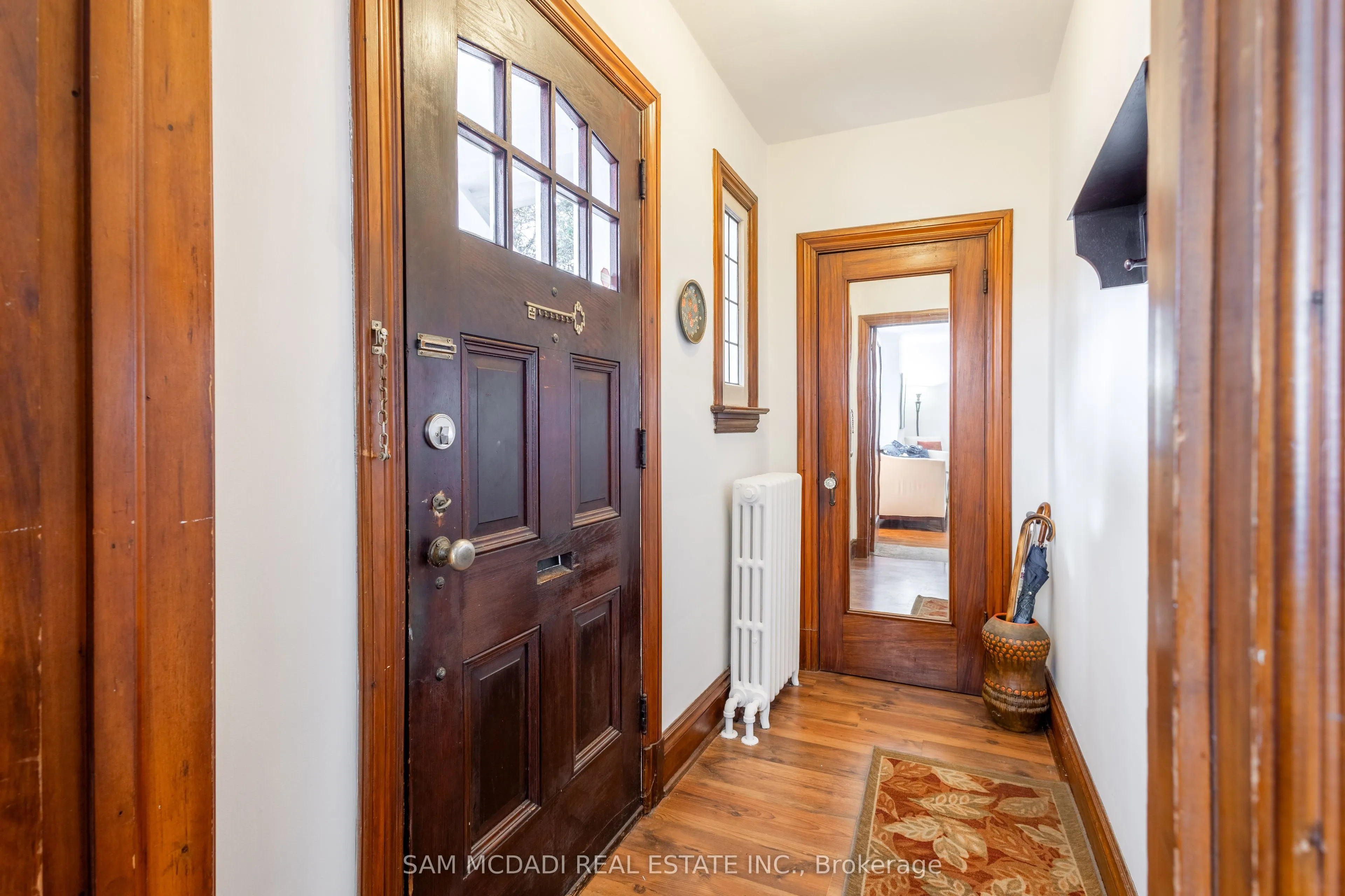 11 Brant Avenue