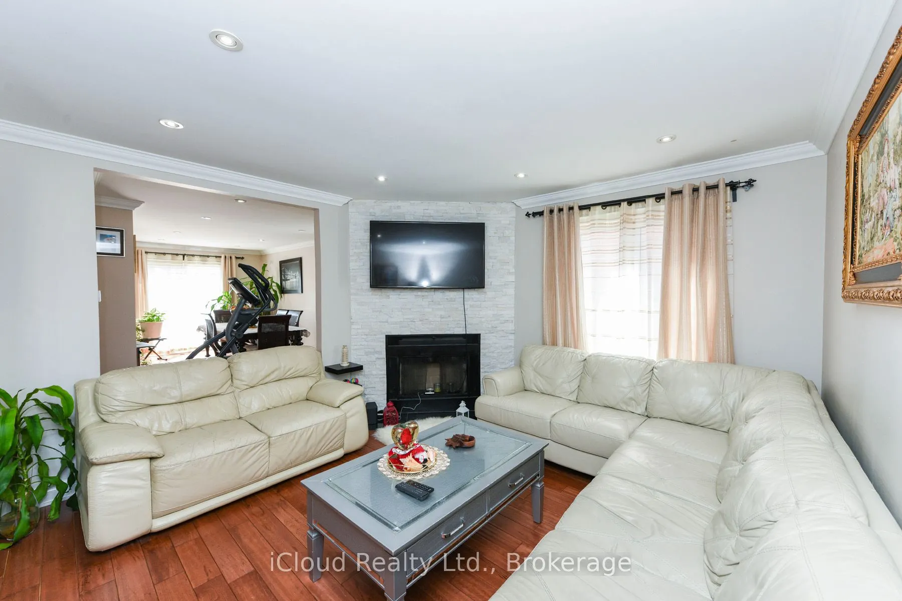 5136 Palomar Crescent
