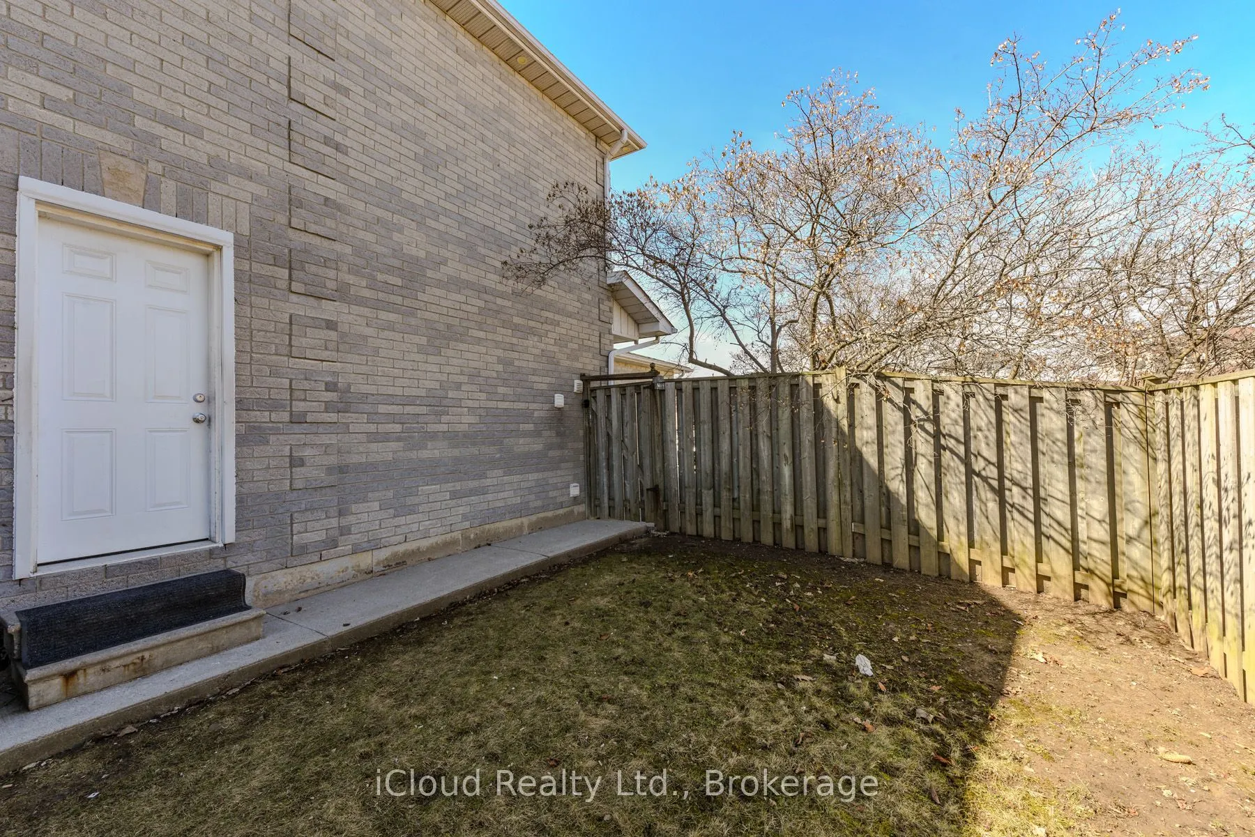 5136 Palomar Crescent