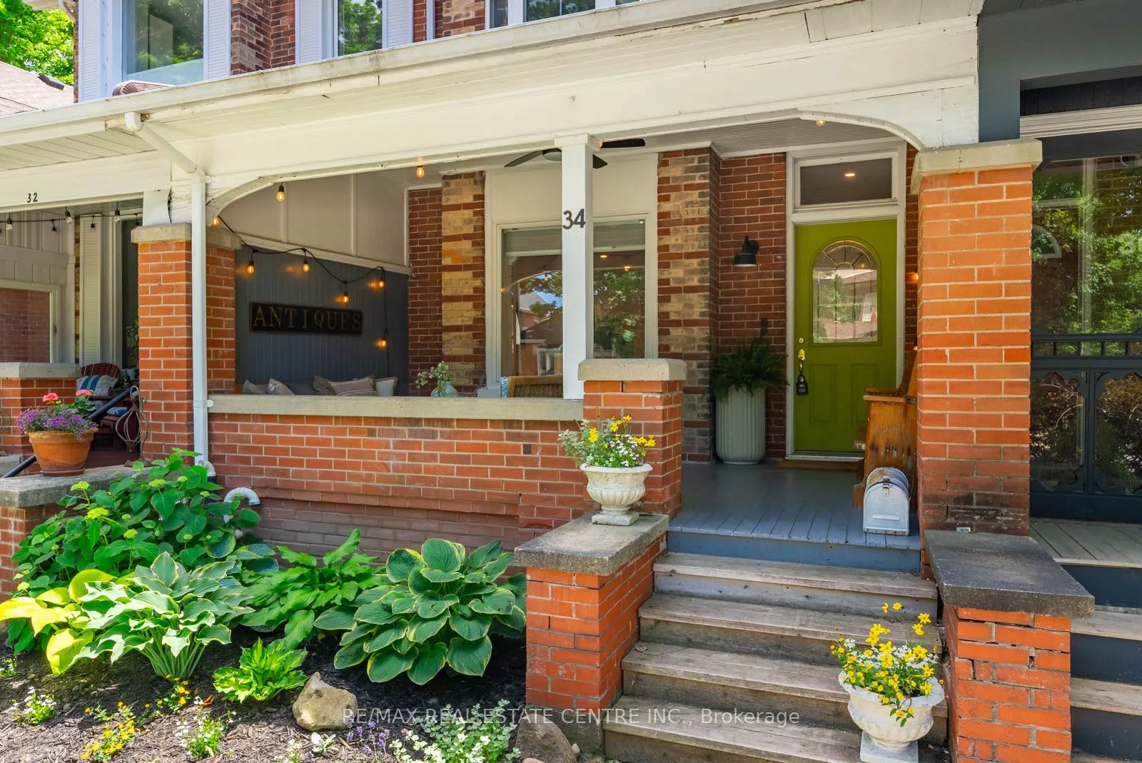 34 Zina Street