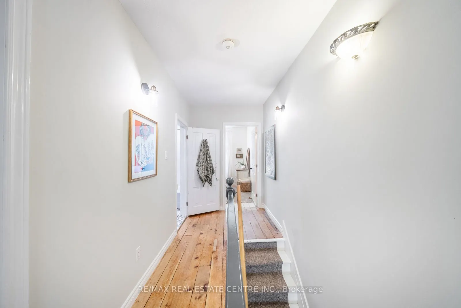 34 Zina Street
