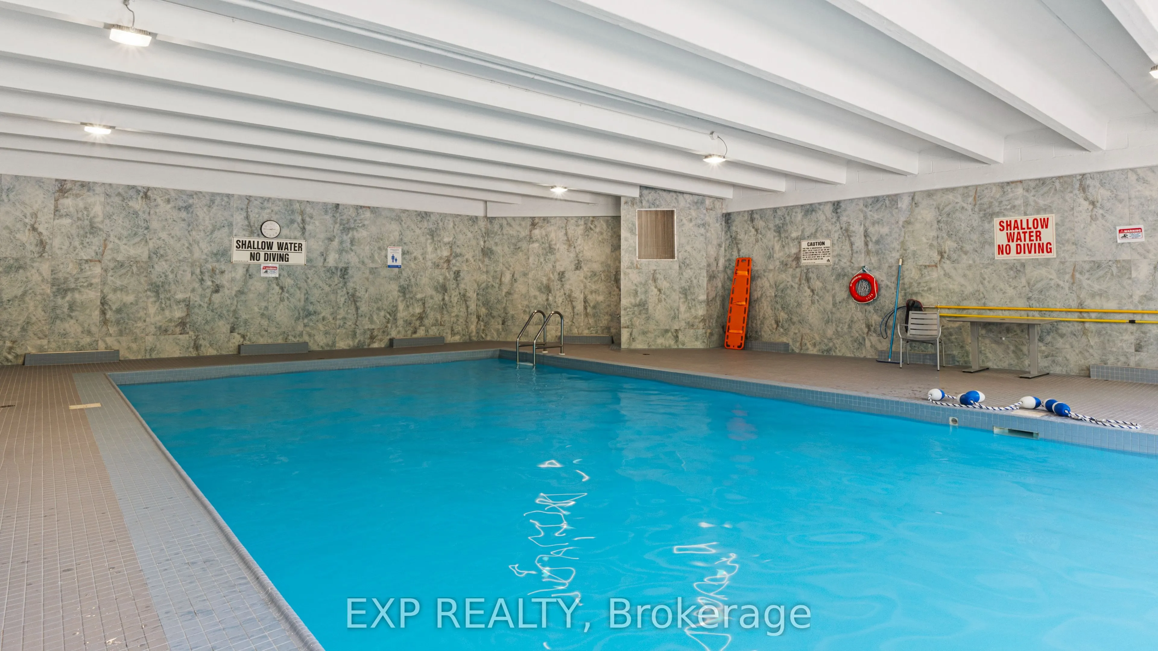 3590 Kaneff Crescent, #1404