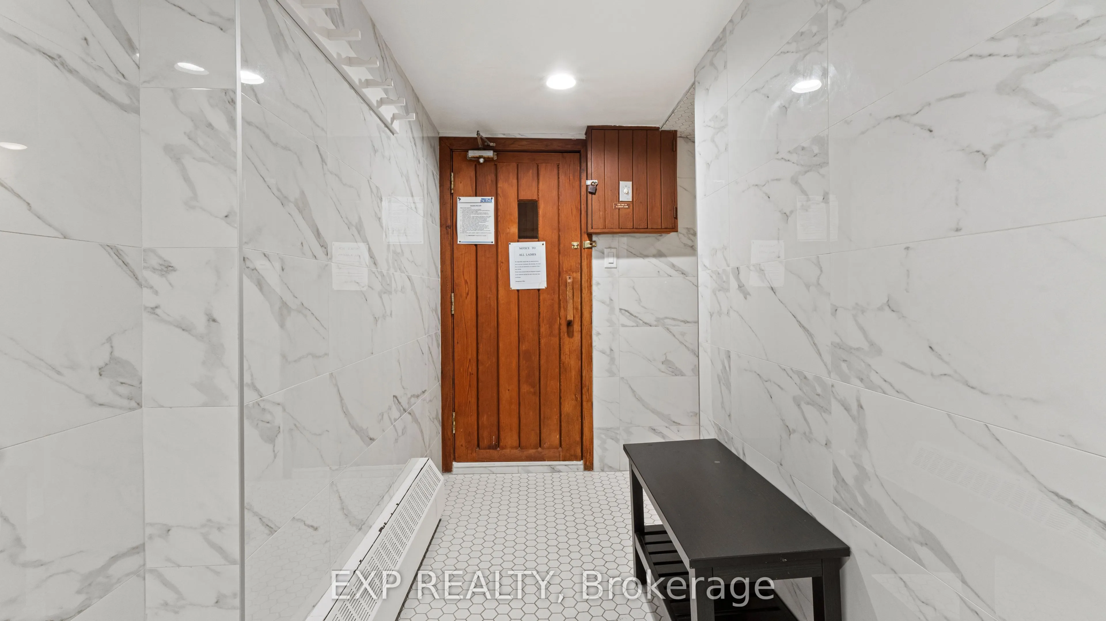 3590 Kaneff Crescent, #1404