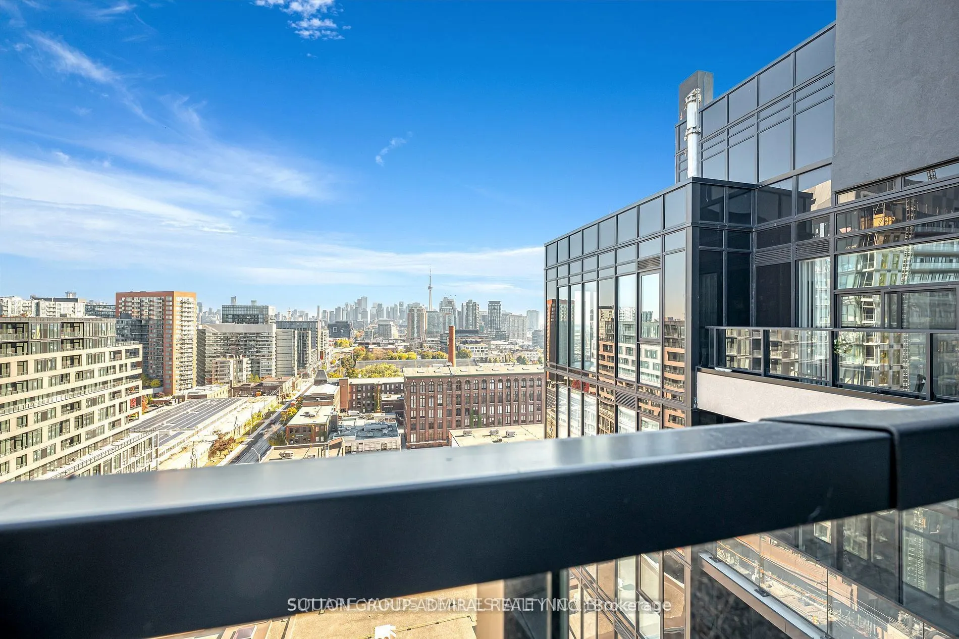 270 Dufferin Street, #PH01