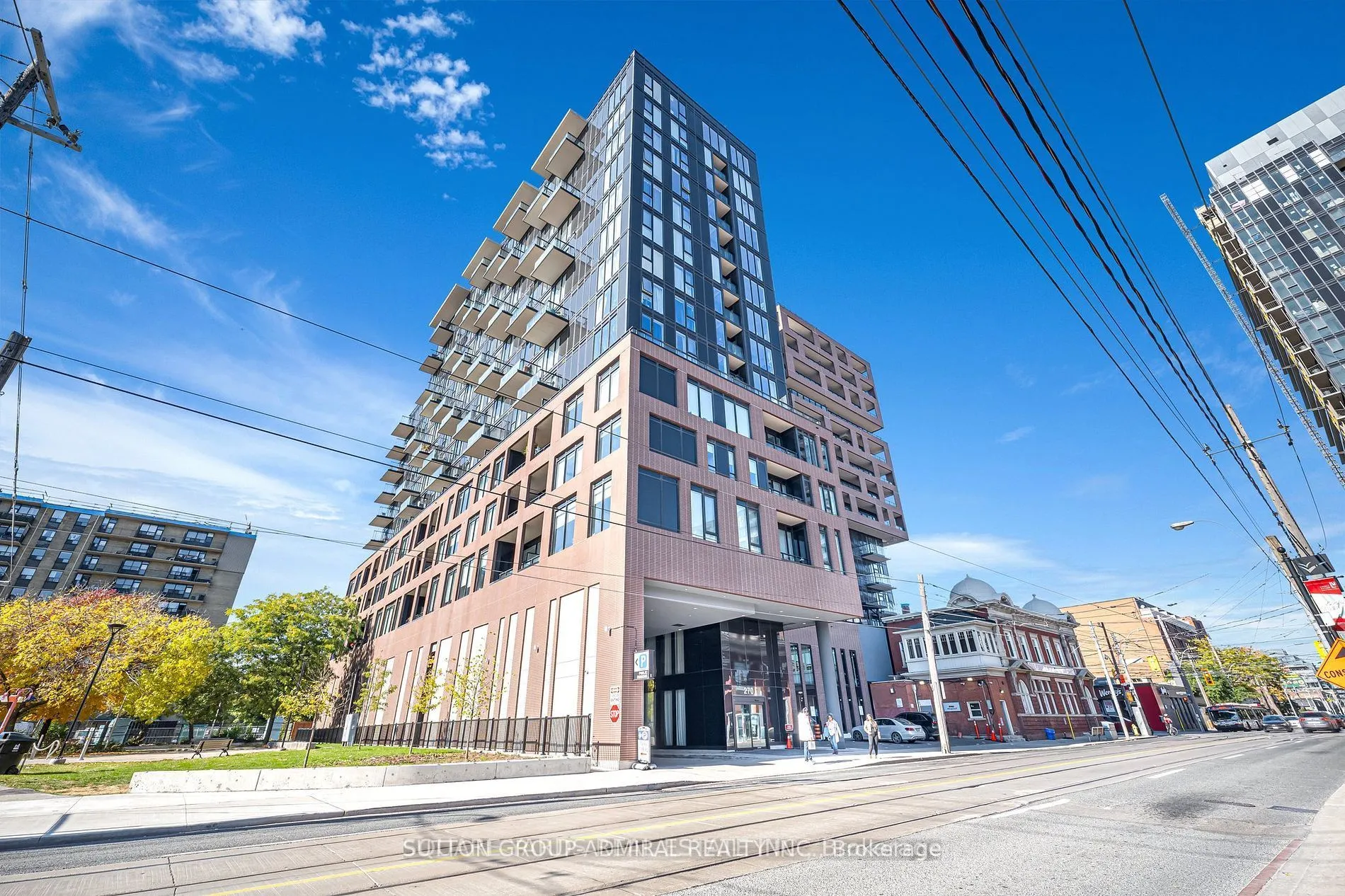 270 Dufferin Street, #PH01