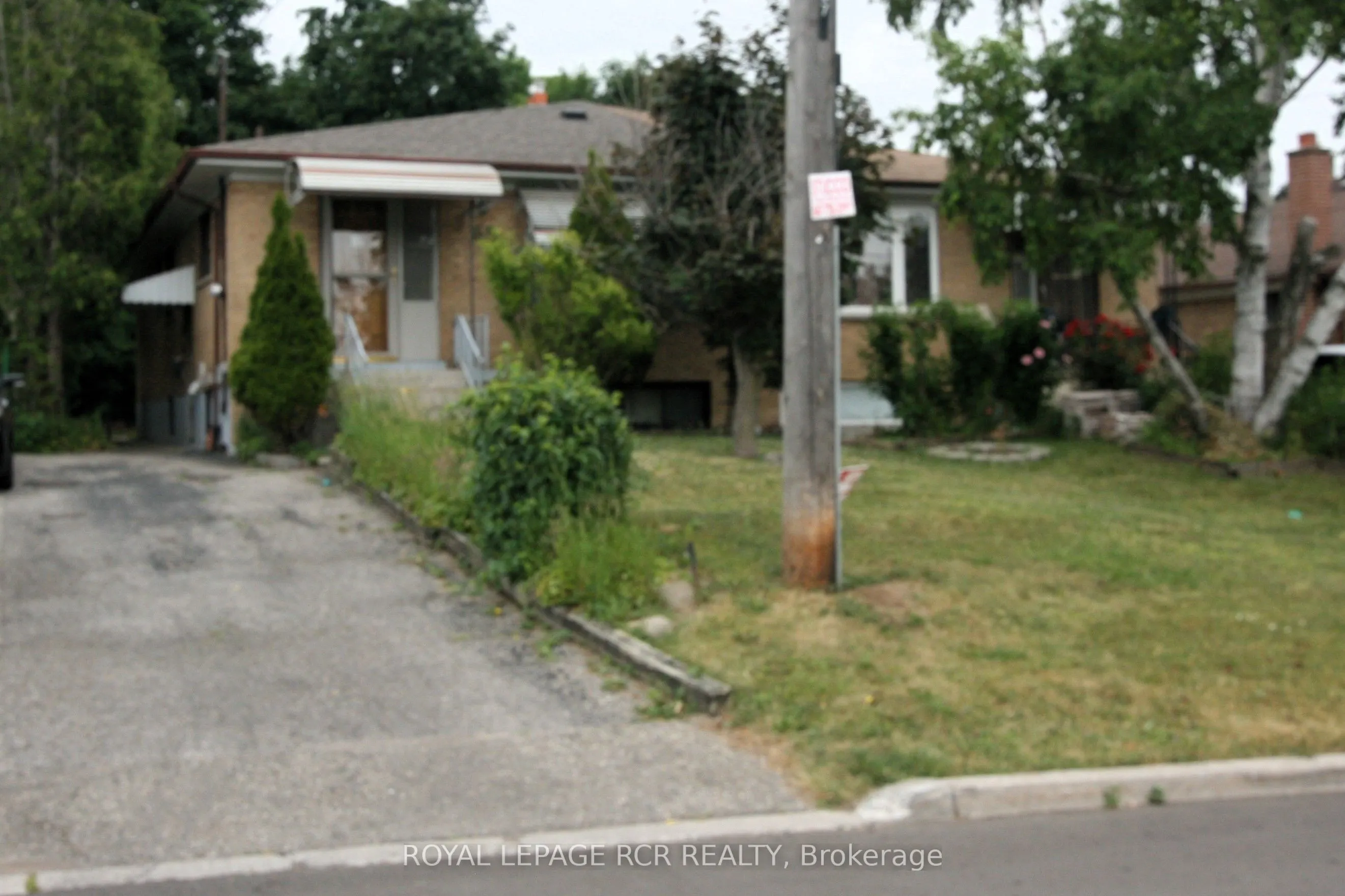 69 Neames Crescent
